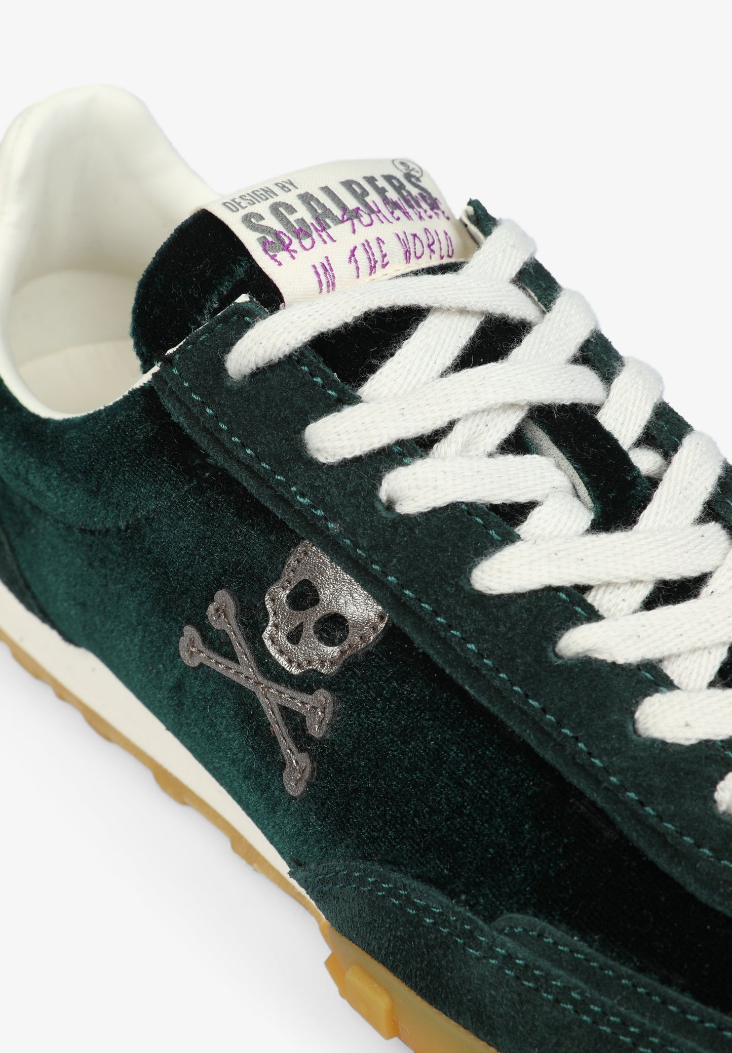 SNEAKERS BAJAS TERCIOPELO CALAVERA
