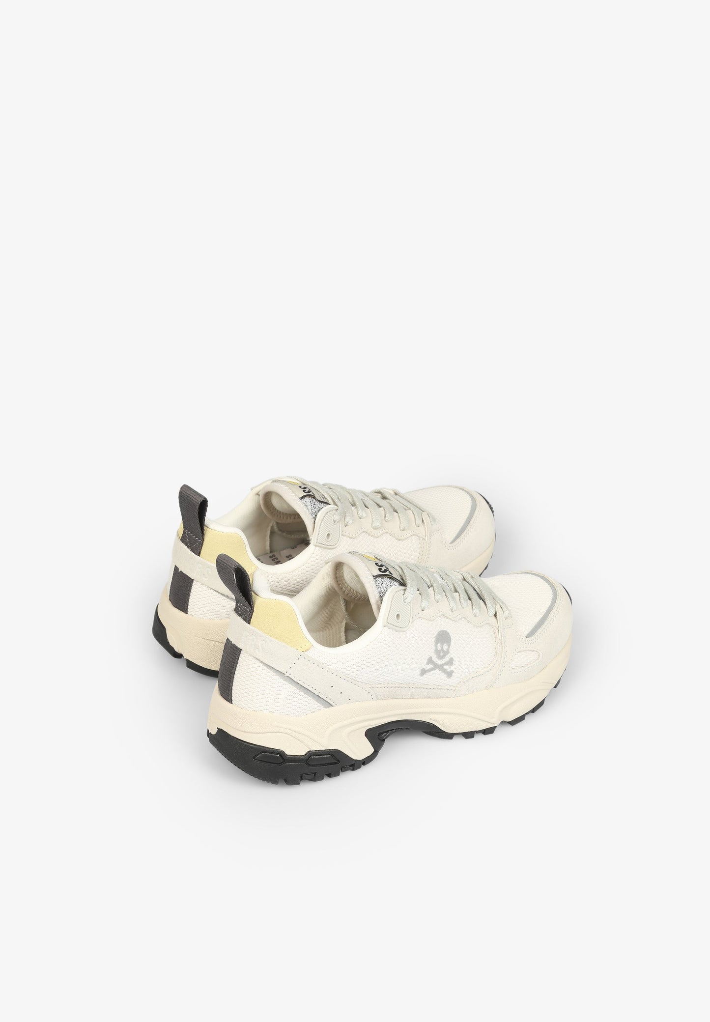 SNEAKERS LIGERA SUELA PRONUNCIADA