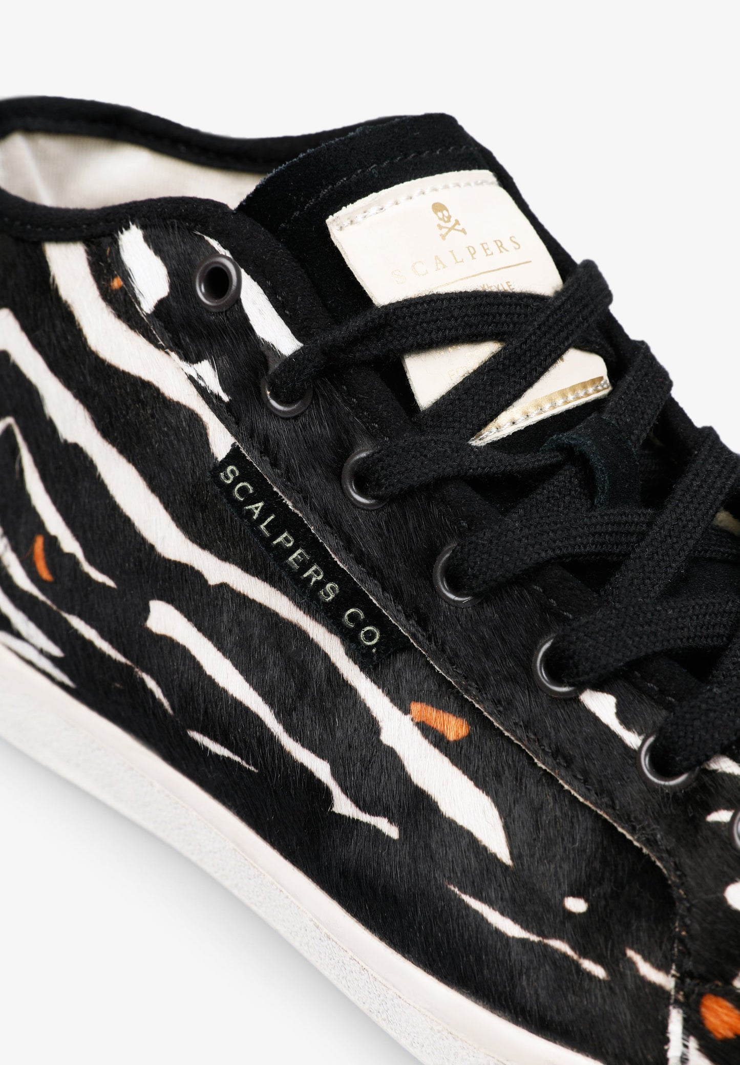 SNEAKERS ALTAS CEBRA