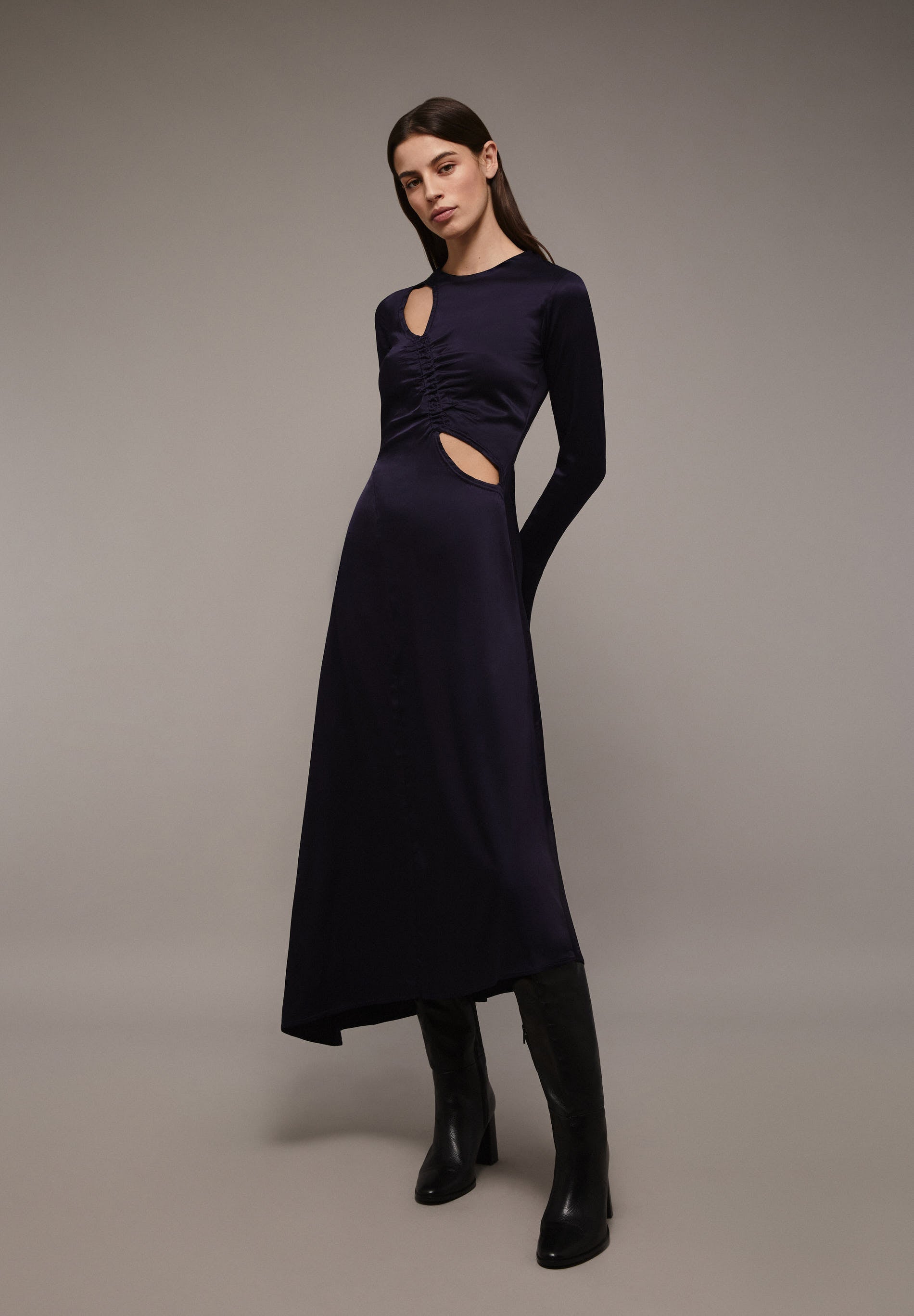 VESTIDO MIDI SATINADO ABERTURAS