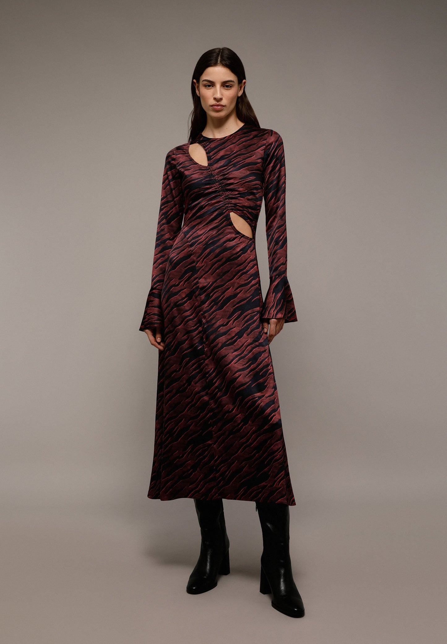 VESTIDO MIDI SATINADO ANIMAL PRINT