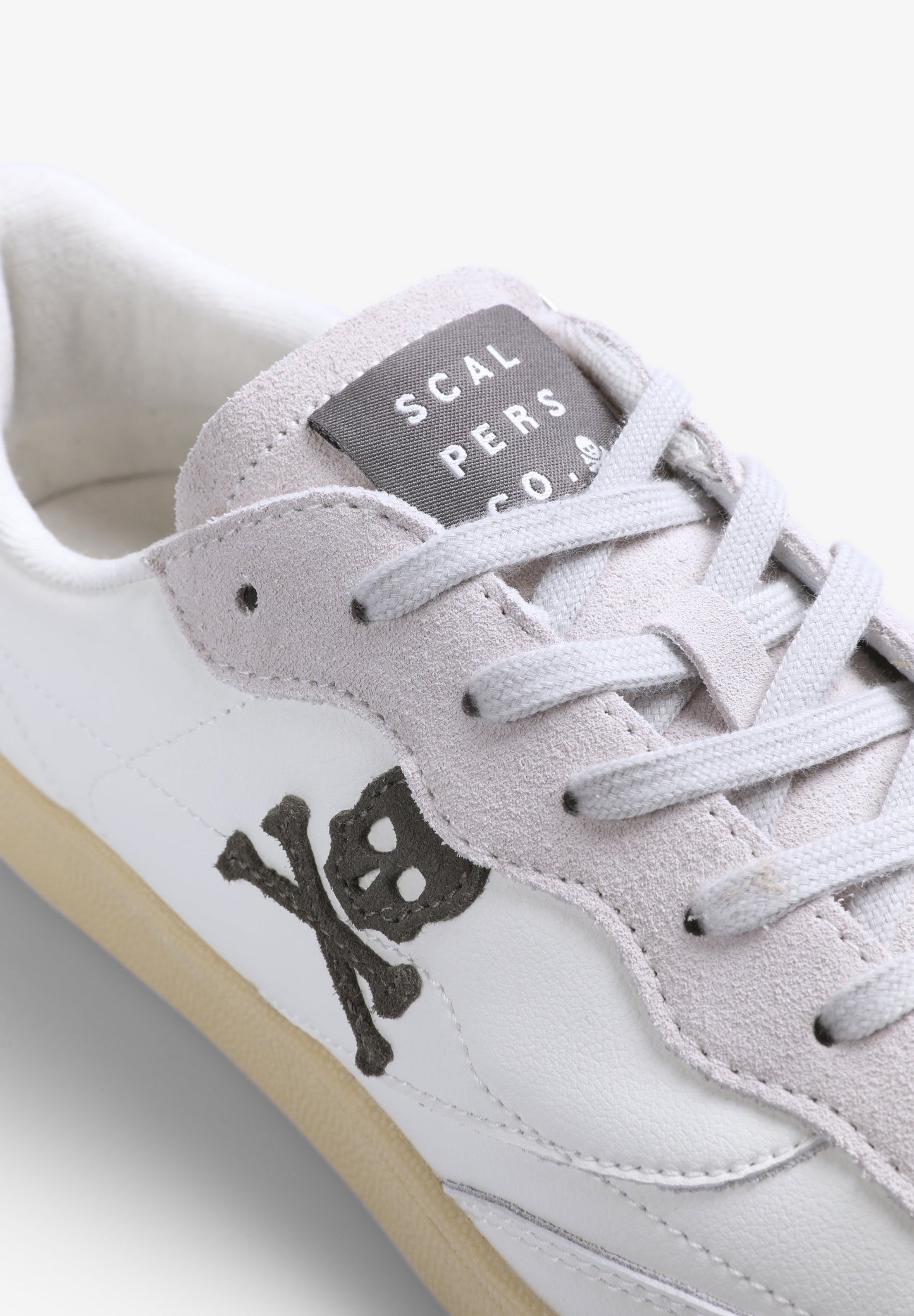 SNEAKERS SUELA CASCO