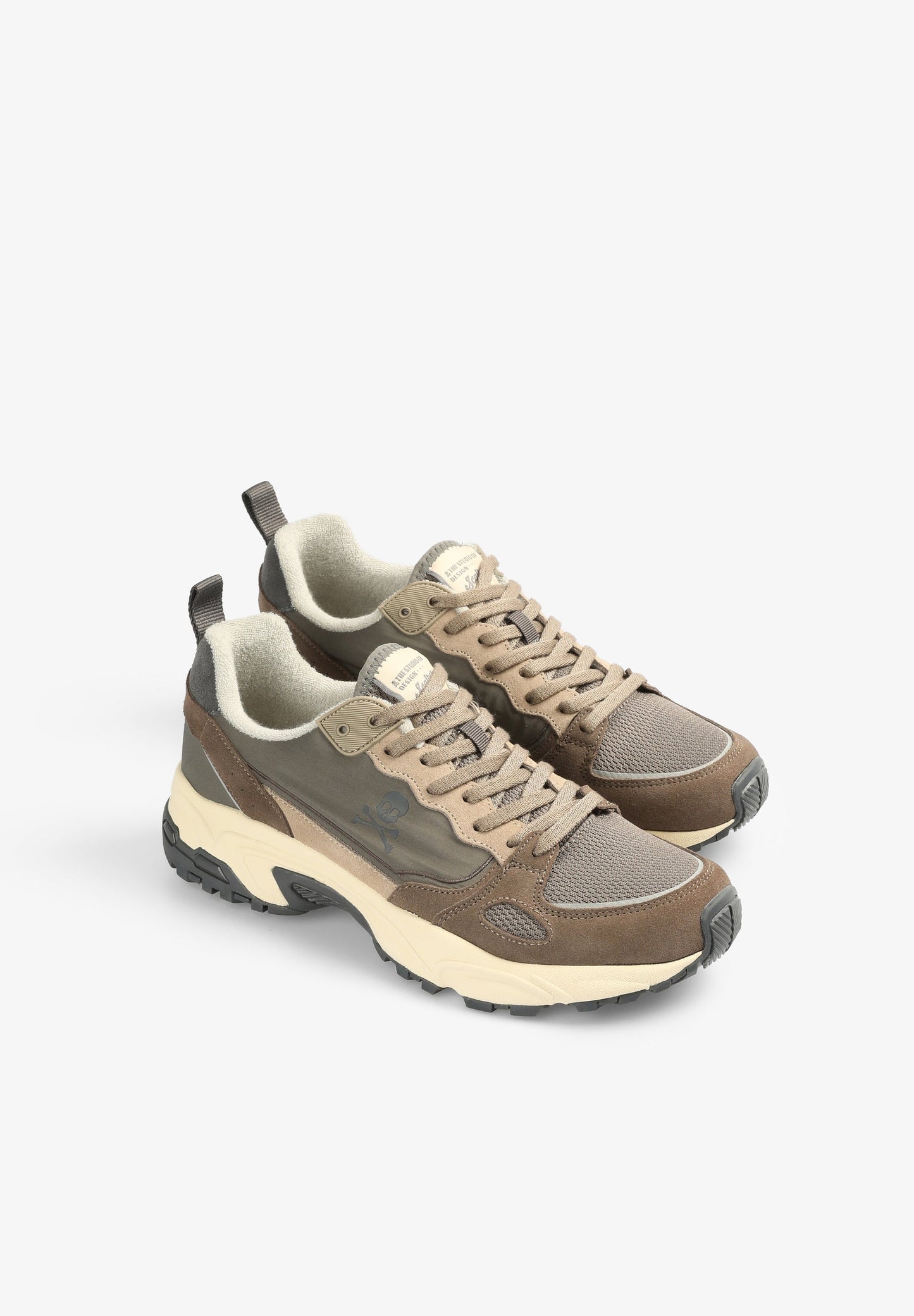 SNEAKERS COMBINADA CALAVERA