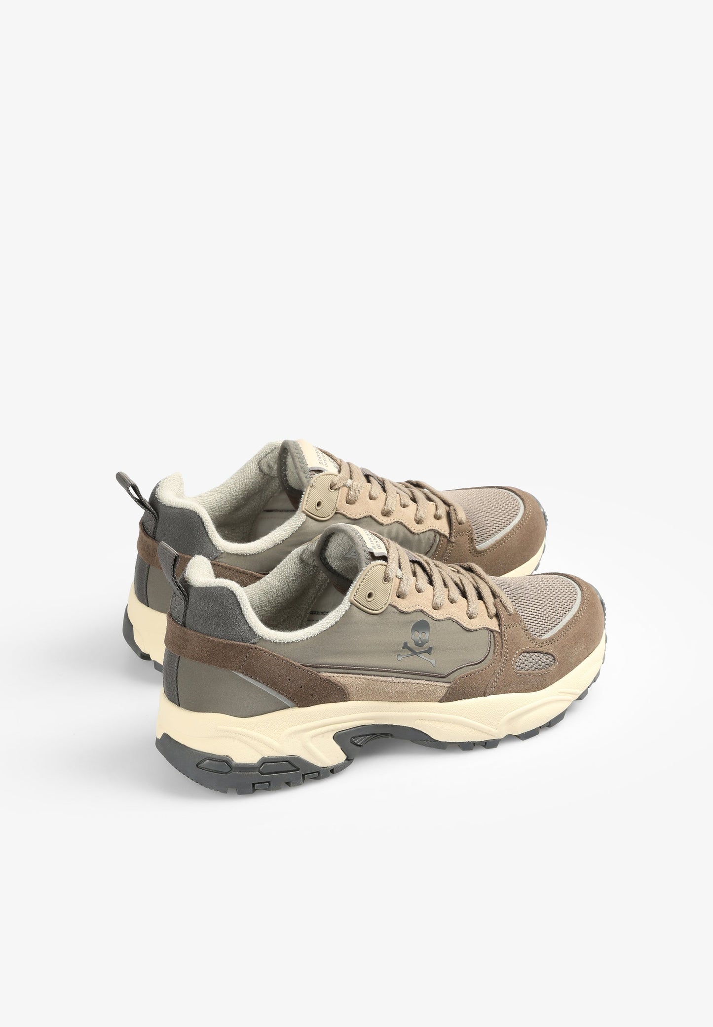 SNEAKERS COMBINADA CALAVERA