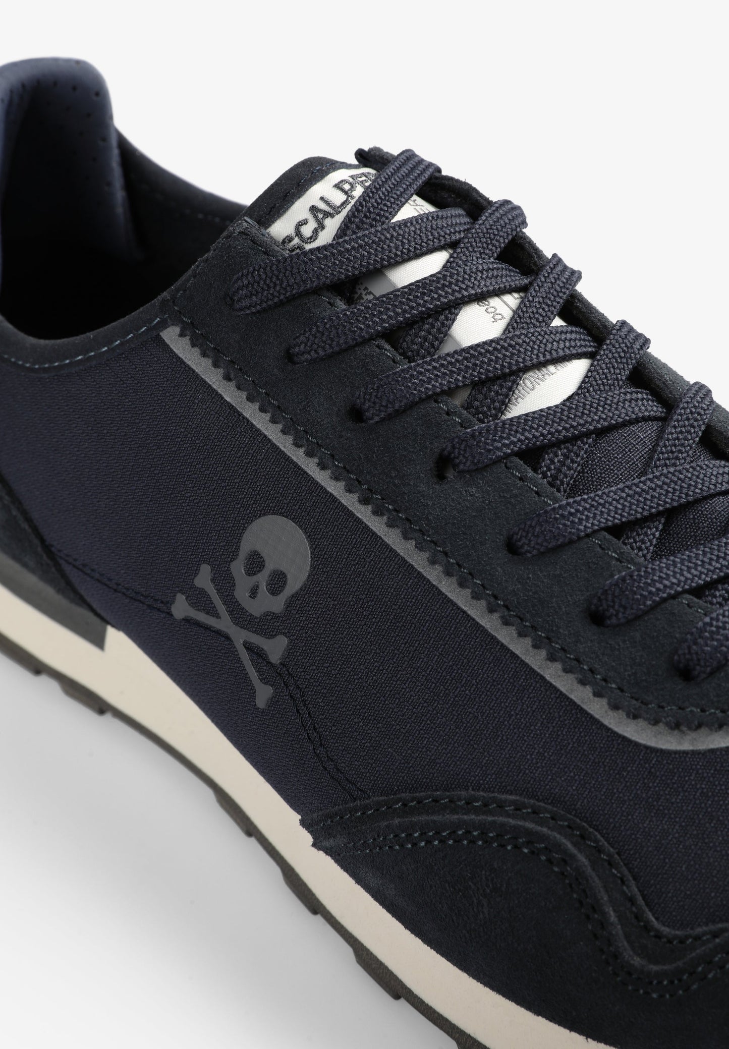 SNEAKERS ANTE CALAVERA