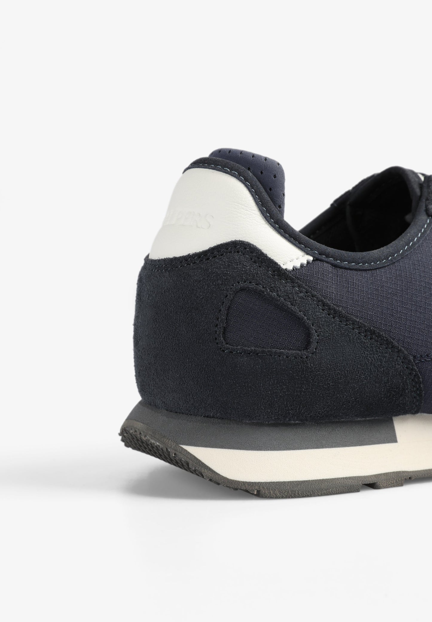 SNEAKERS ANTE CALAVERA