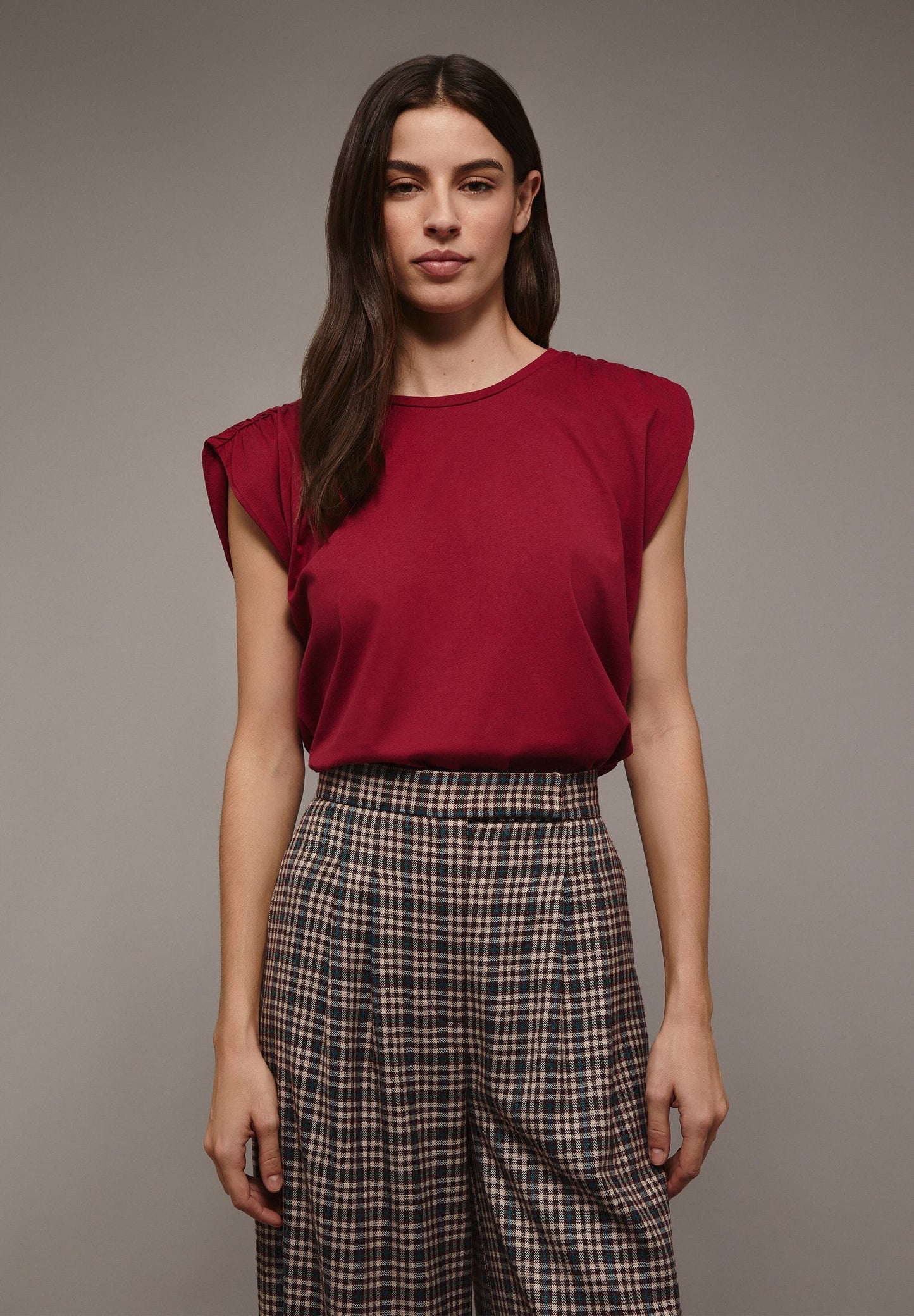 CAMISETA DETALLE FRUNCE HOMBRO