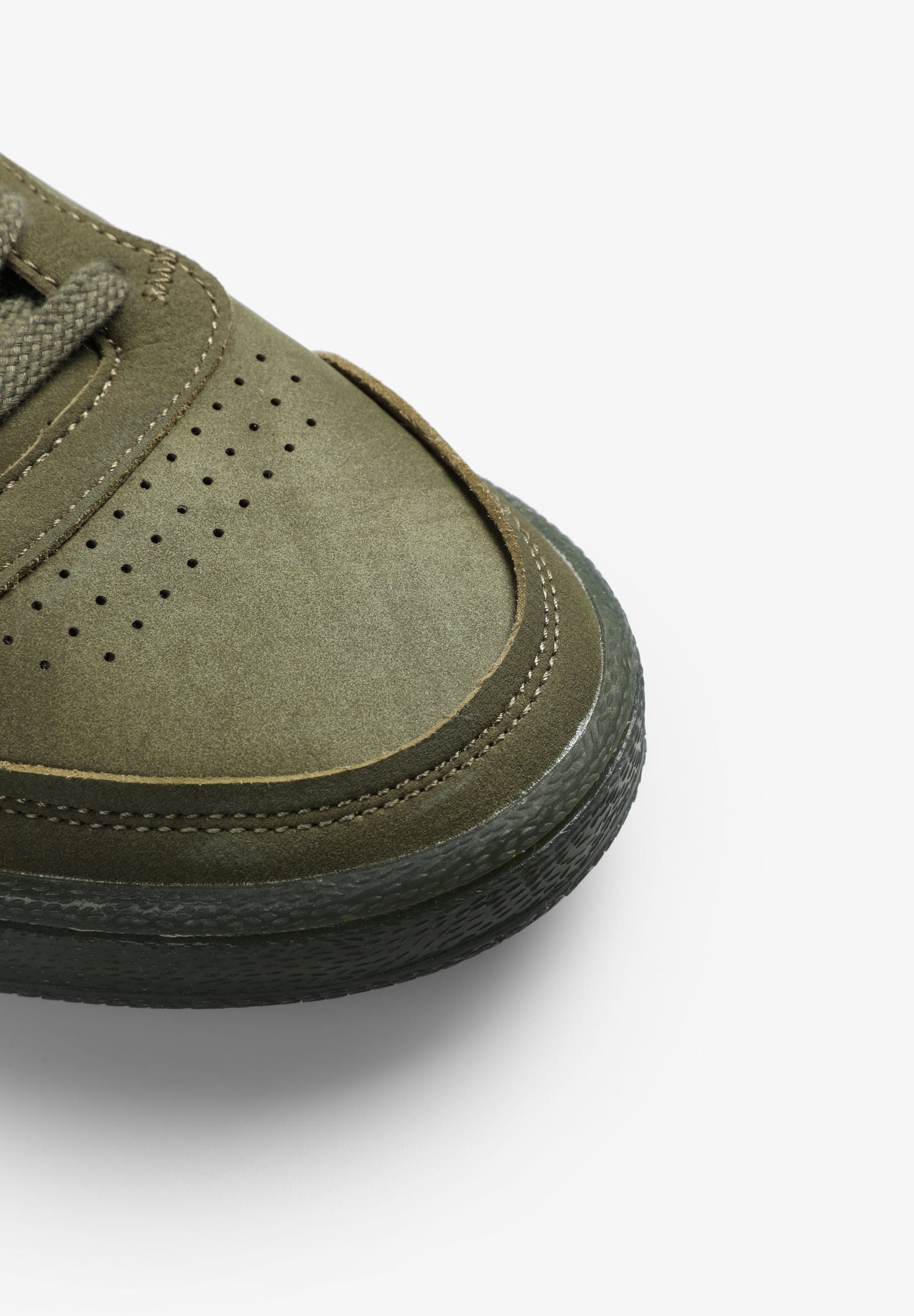 SNEAKERS NAPA DETALLE RELIEVE