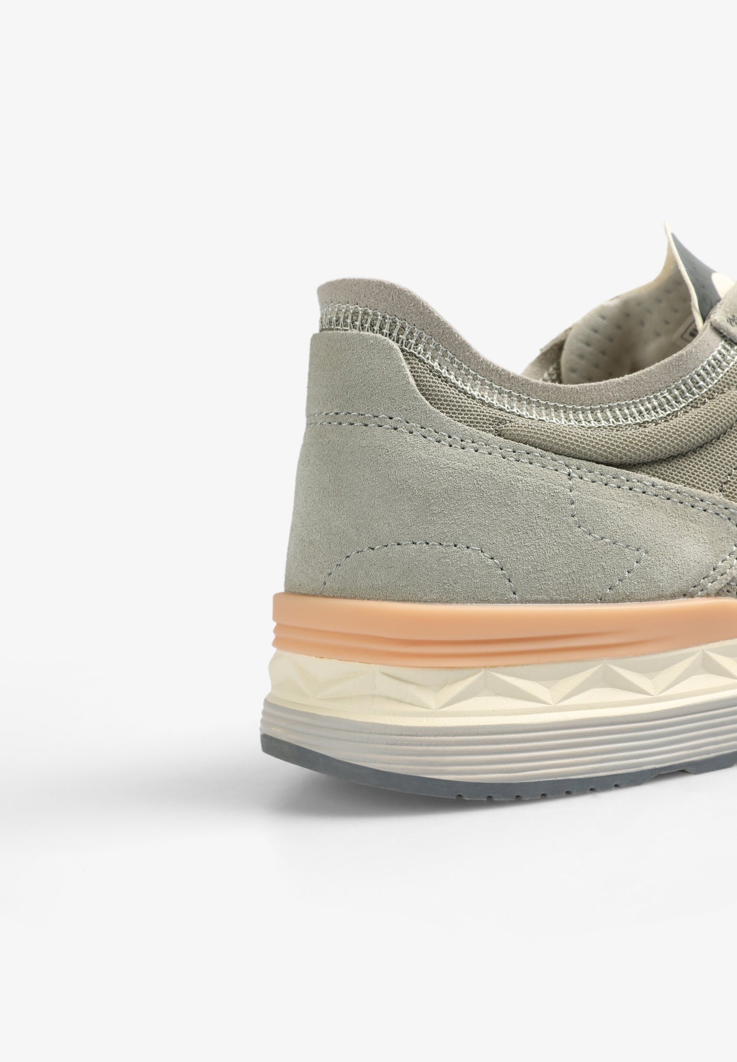 SNEAKERS CALAVERA DETALLES ANTE