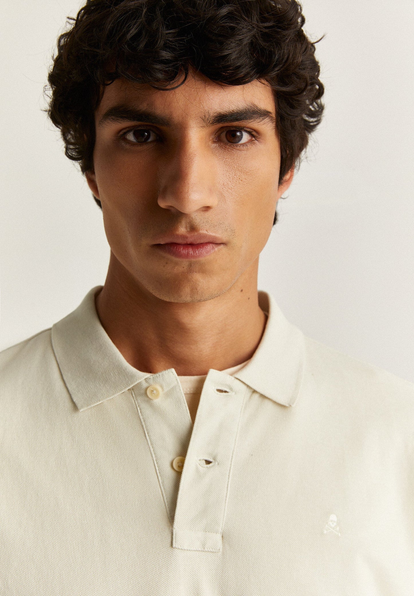 POLO BÁSICO CALAVERA