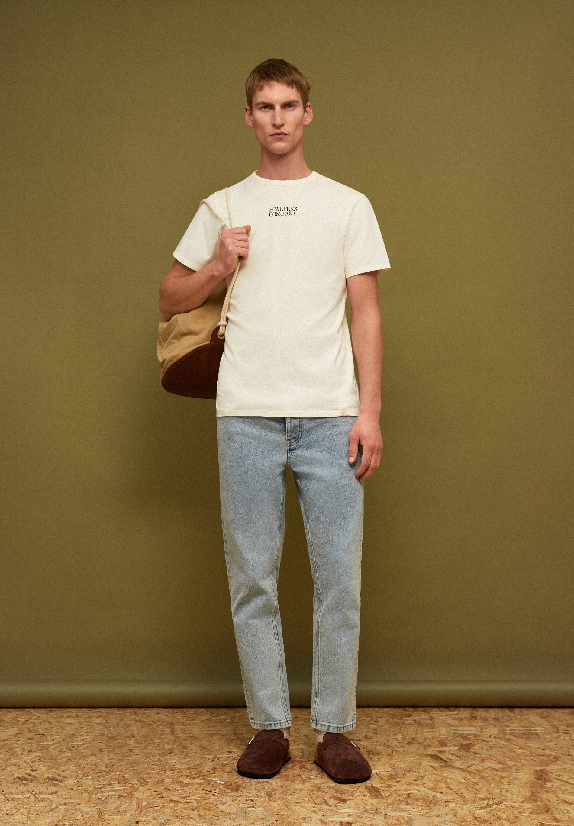 CAMISETA DETALLE ETIQUETA PLANTABLE