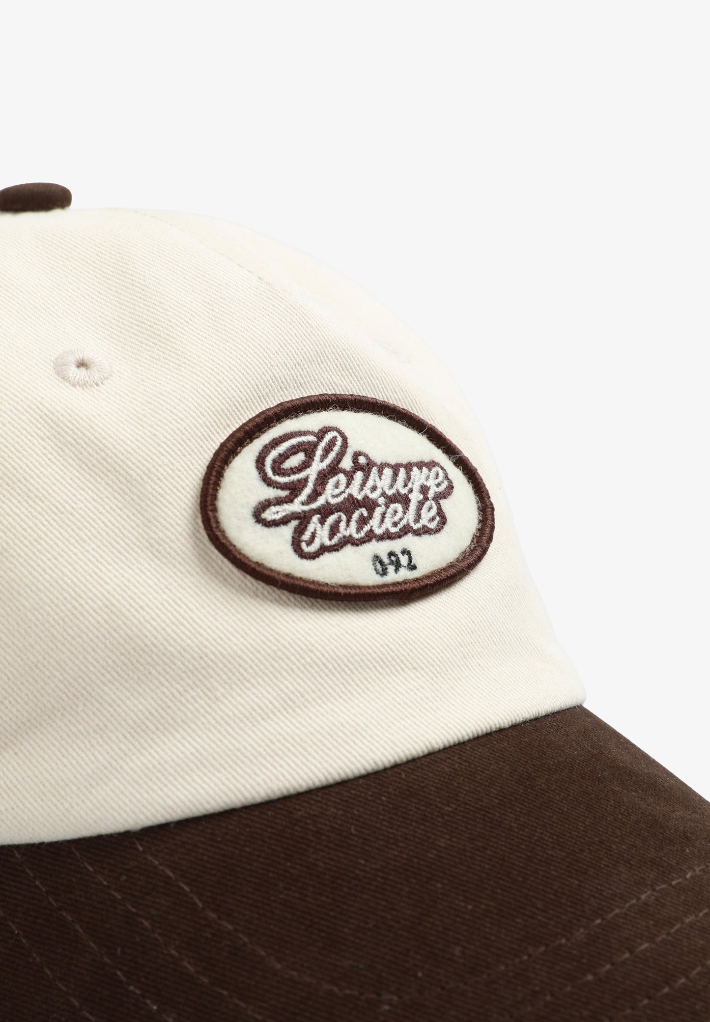 GORRA PARCHE LOGO BORDADO