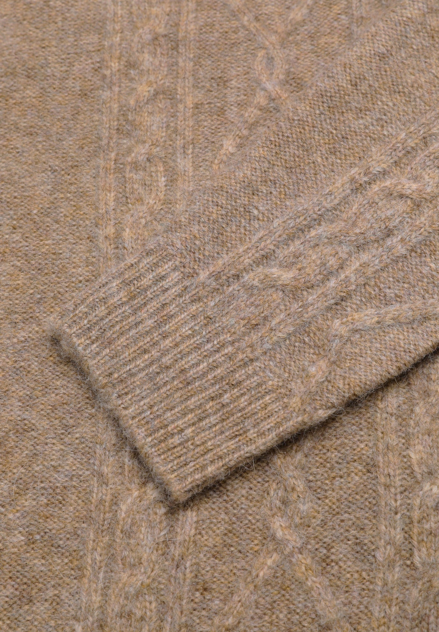 JERSEY ALPACA DETALLES TRENZADOS