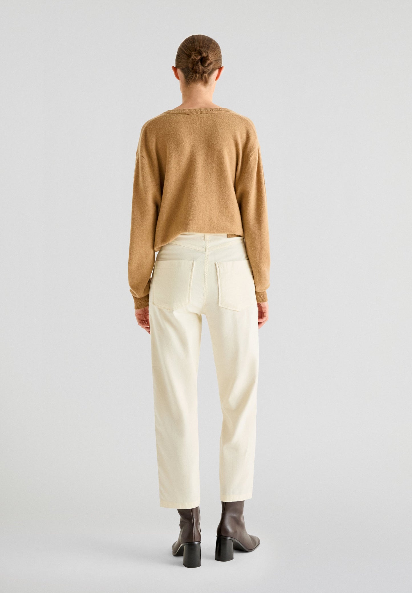 PANTALÓN CHINO TERCIOPELO