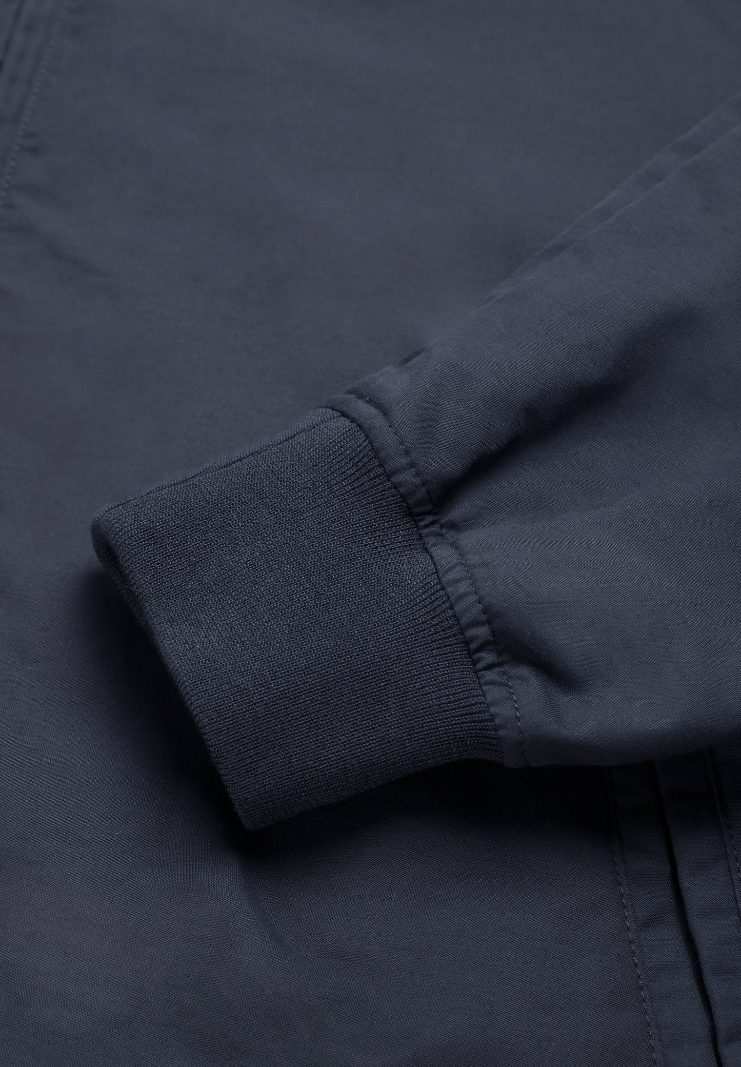CHAQUETA BOMBER LIGERA