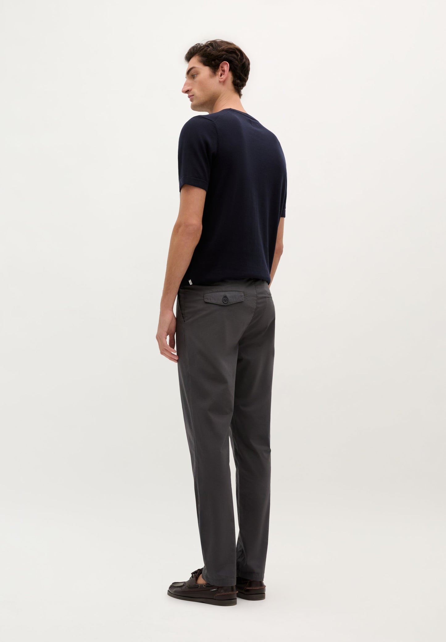 PANTALÓN CHINO PLIEGUES