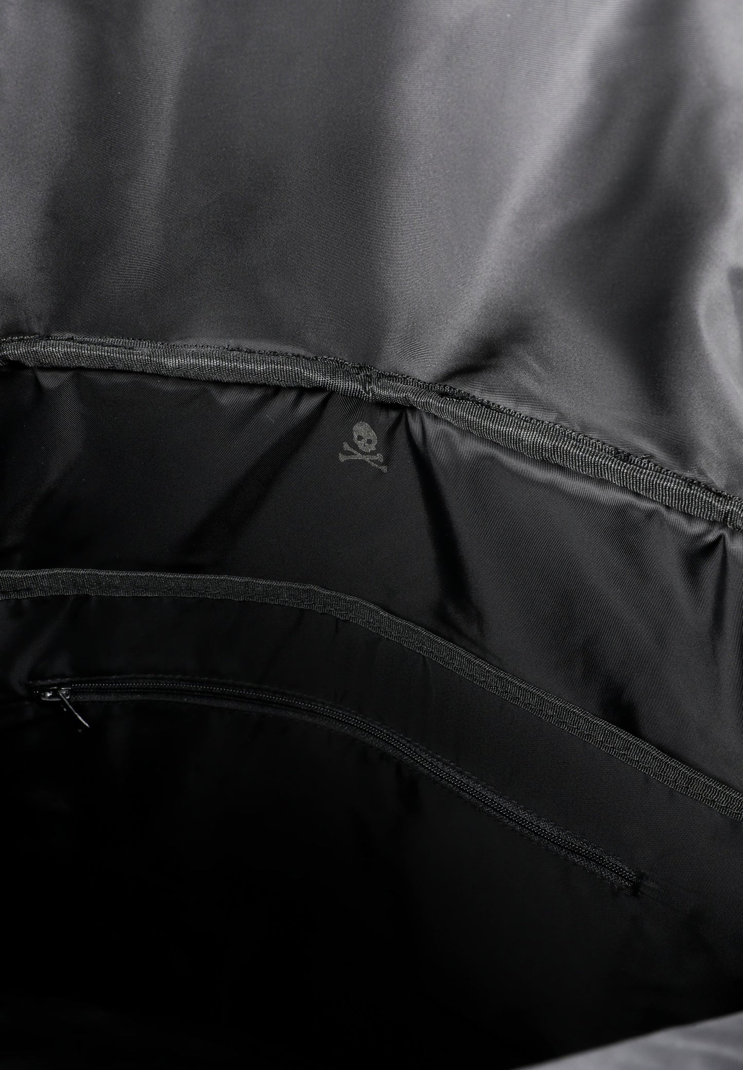 MOCHILA TÉCNICA LOGO FRONTAL