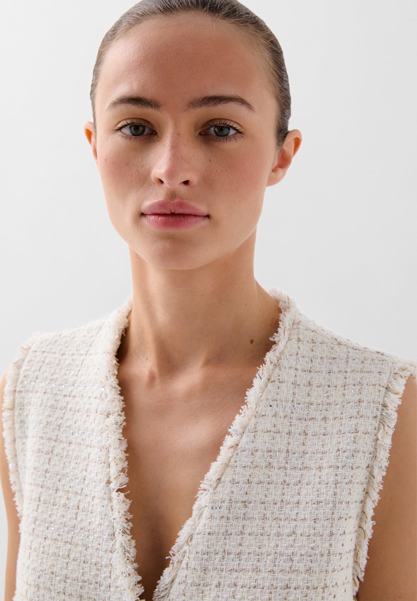 CHALECO RÚSTICO HILO METALIZADO