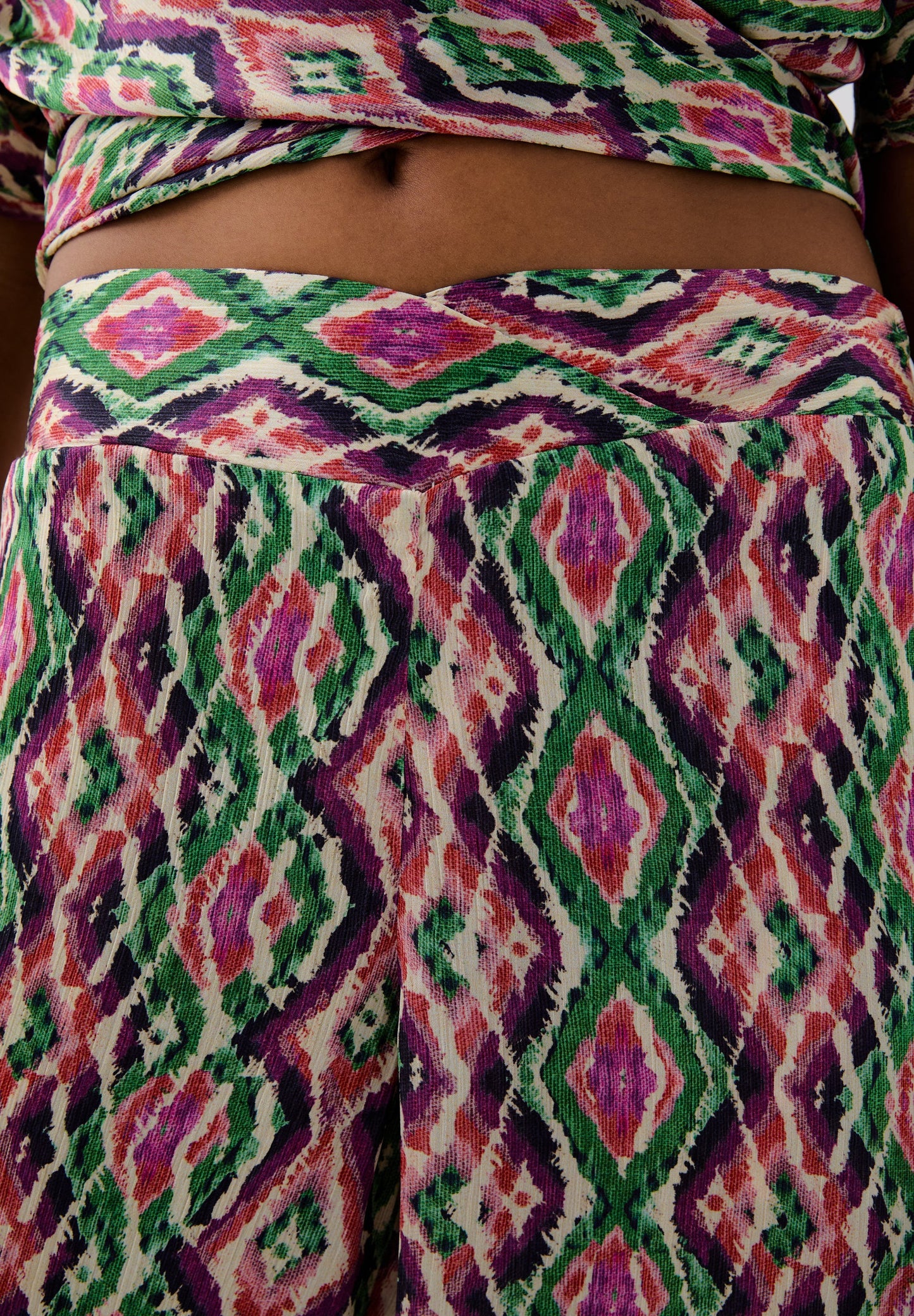 PANTALÓN ESTAMPADO ROMBOS