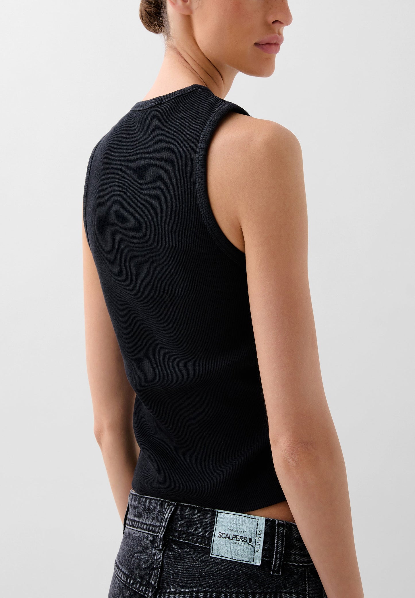 TANK TOP FRUNCES LATERALES