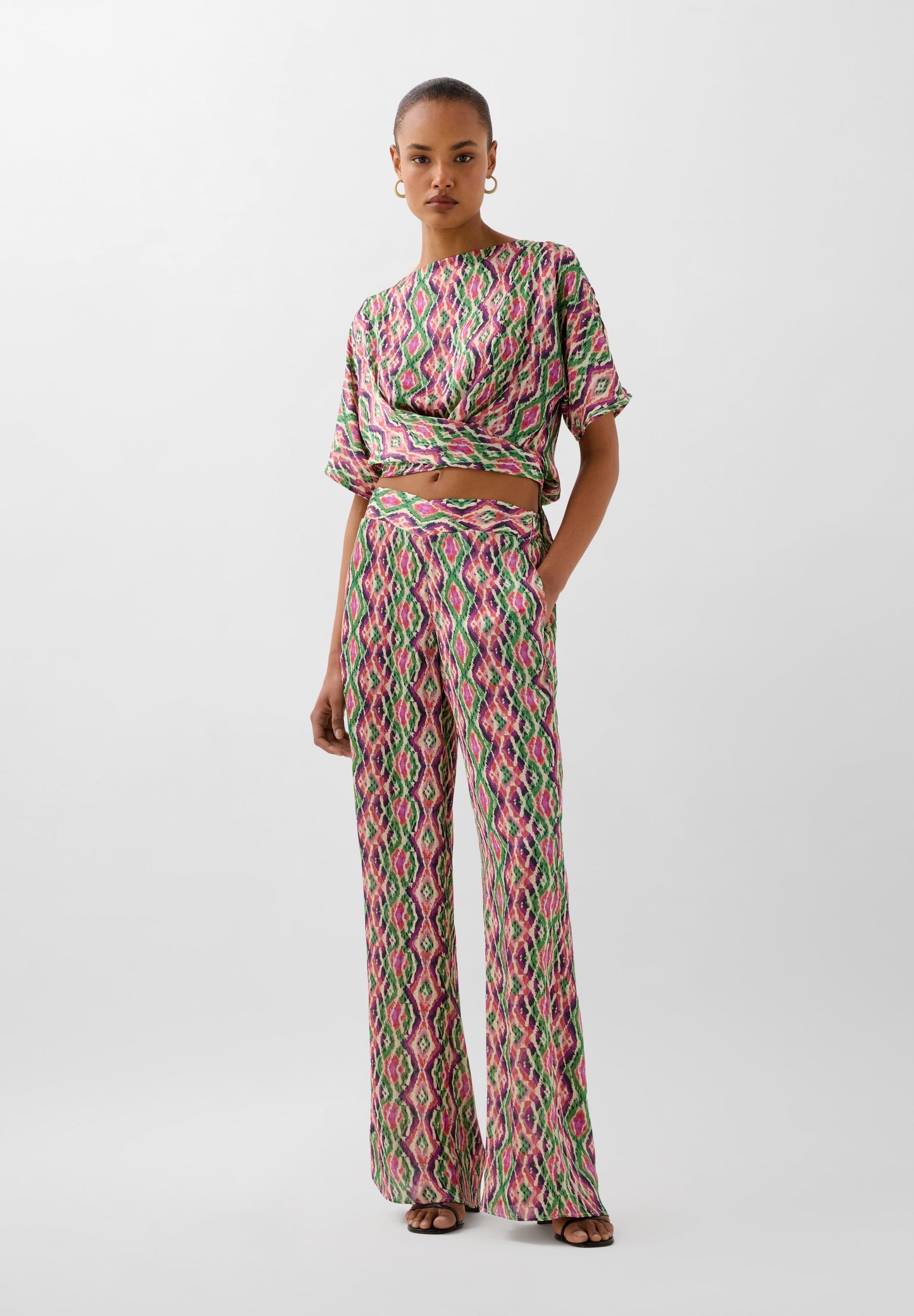 CAMISETA FLUIDA PRINT CRUZADO