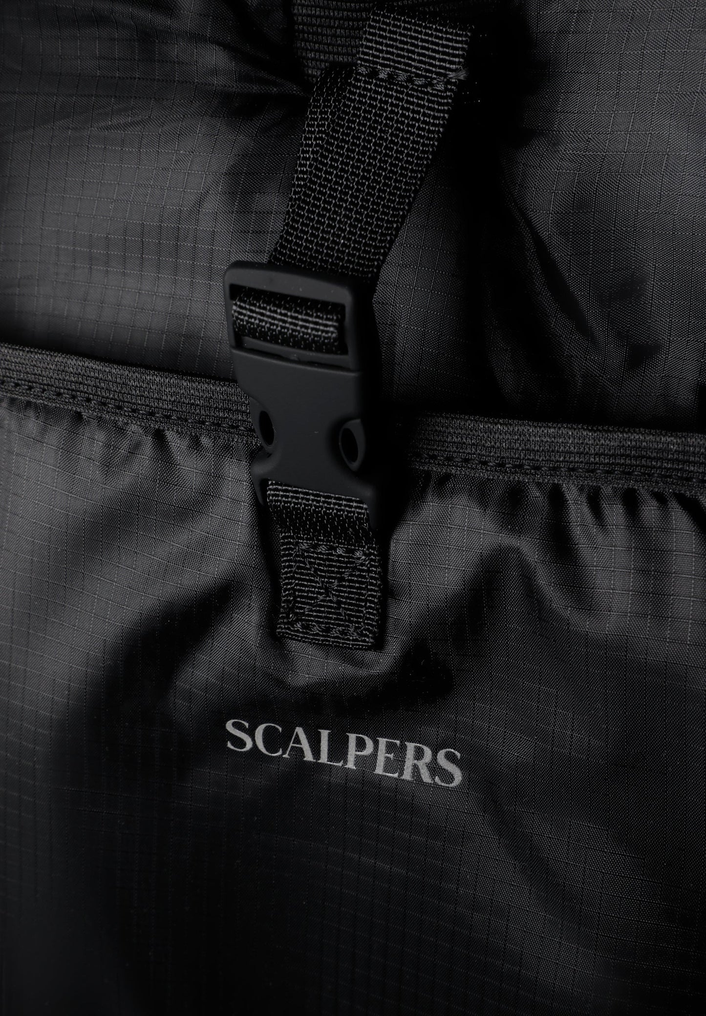 MOCHILA TÉCNICA ACOLCHADA AJUTABLE