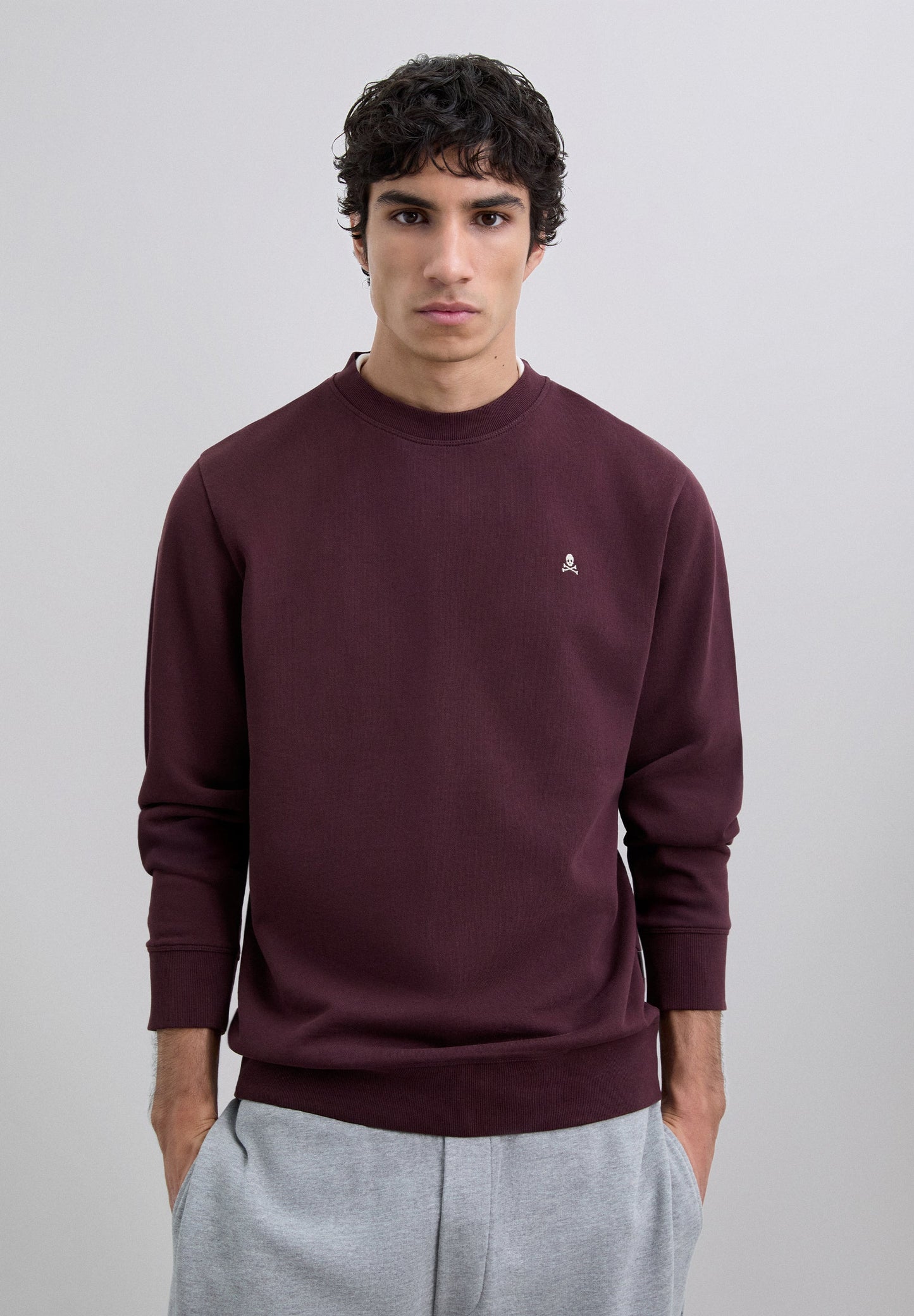 SUDADERA BORDADA CONTRASTE ALGODÓN