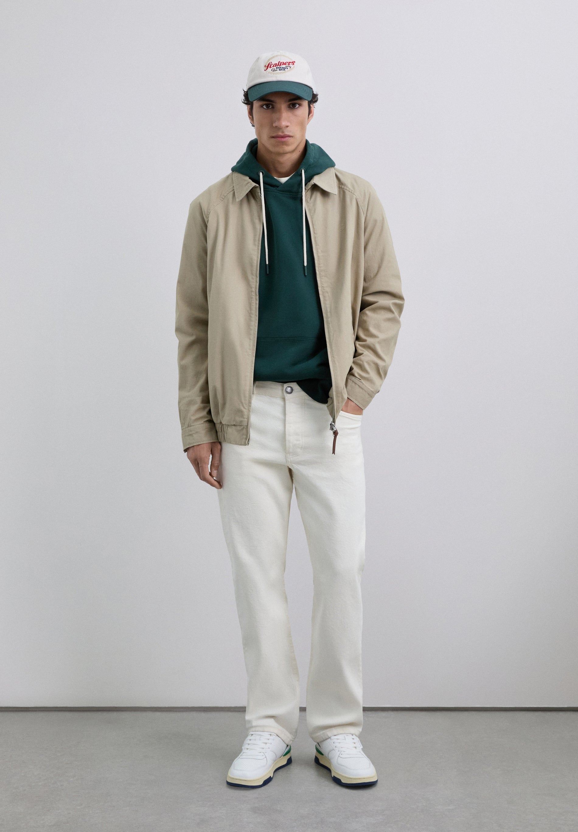 SUDADERA CAPUCHA BÁSICA BORDADA