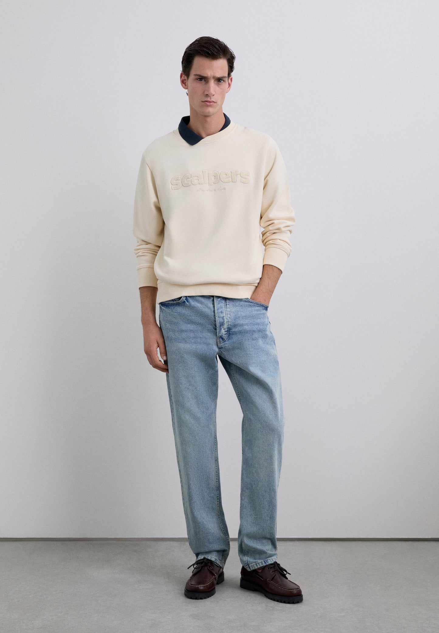 SUDADERA LOGO RELIEVE