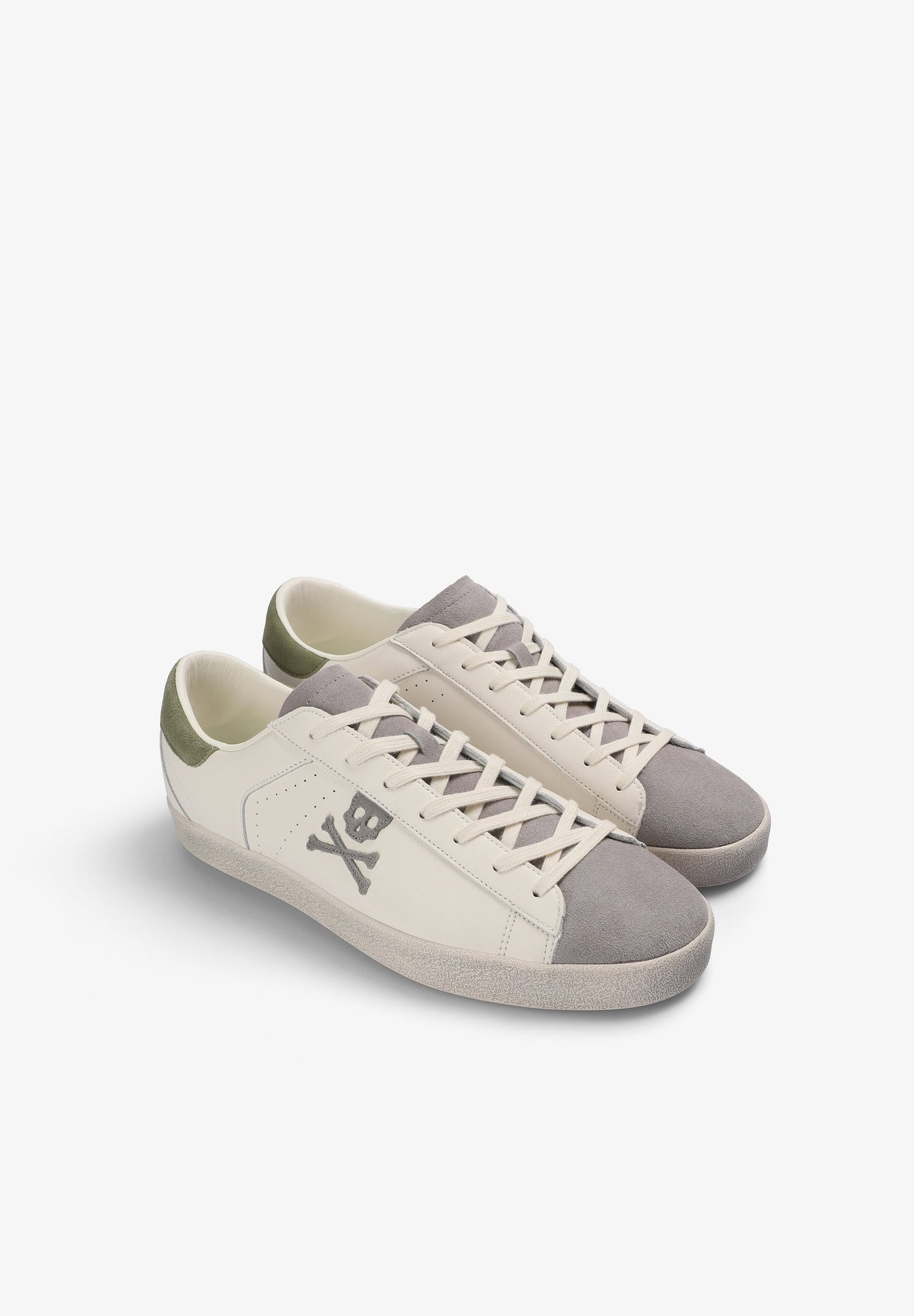 SNEAKERS CALAVERA PIEL
