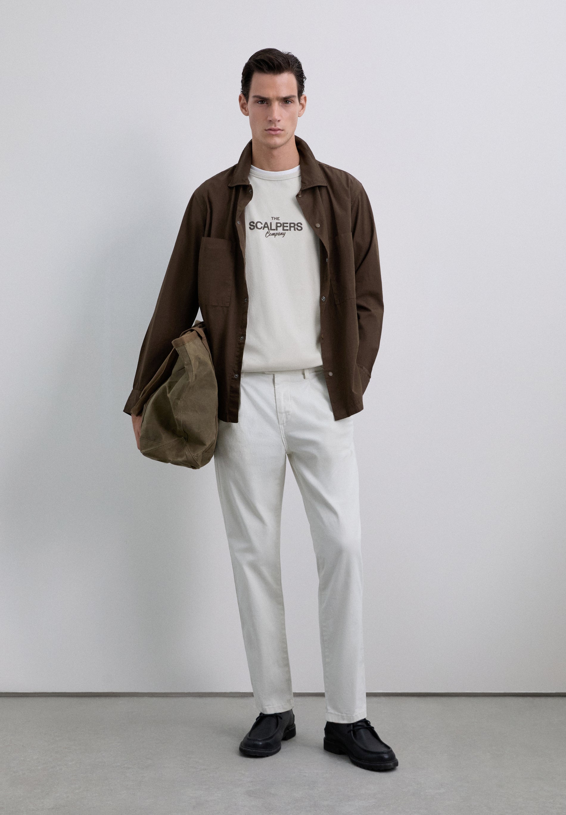 CAMISETA LOGO FRONTAL