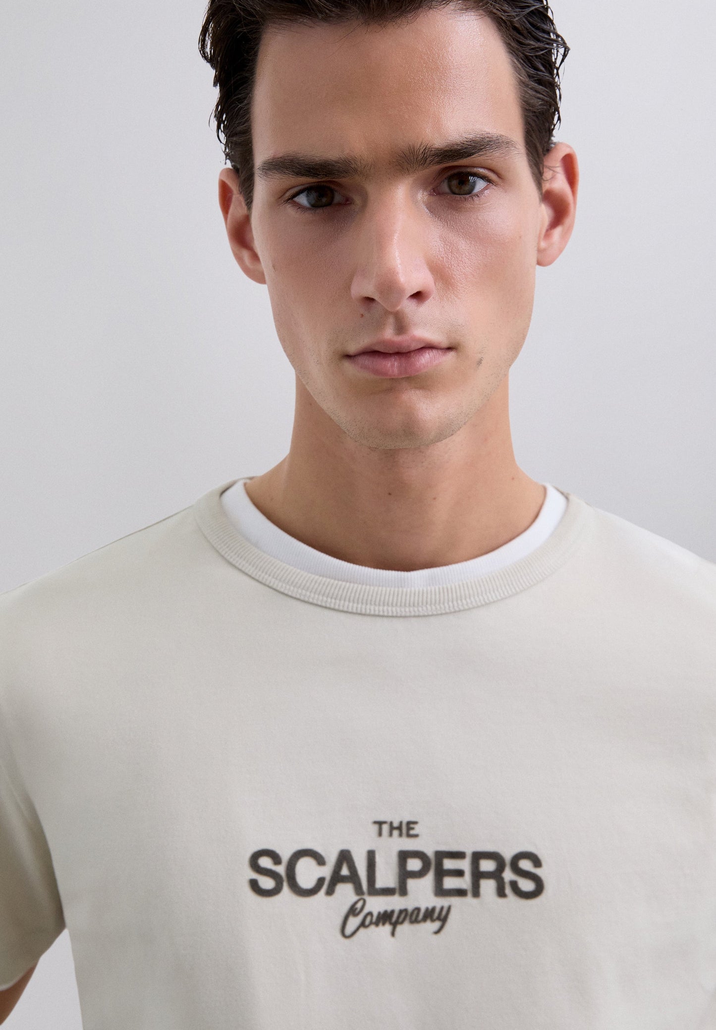 CAMISETA LOGO FRONTAL