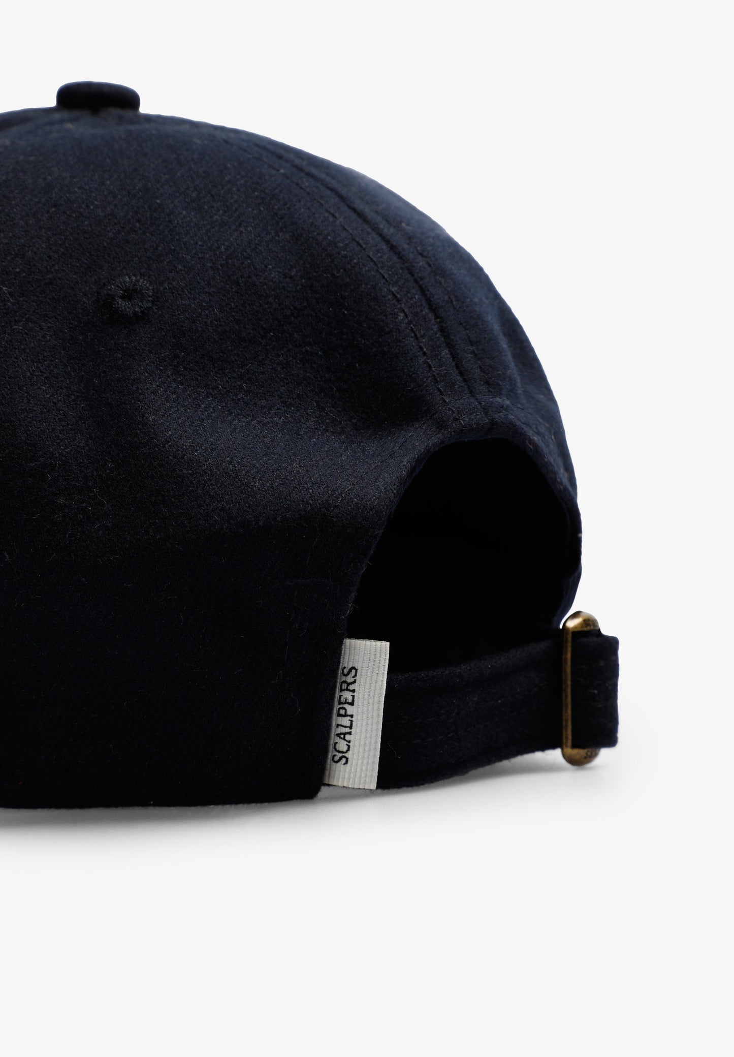 GORRA LANA BORDADA CONTRASTE