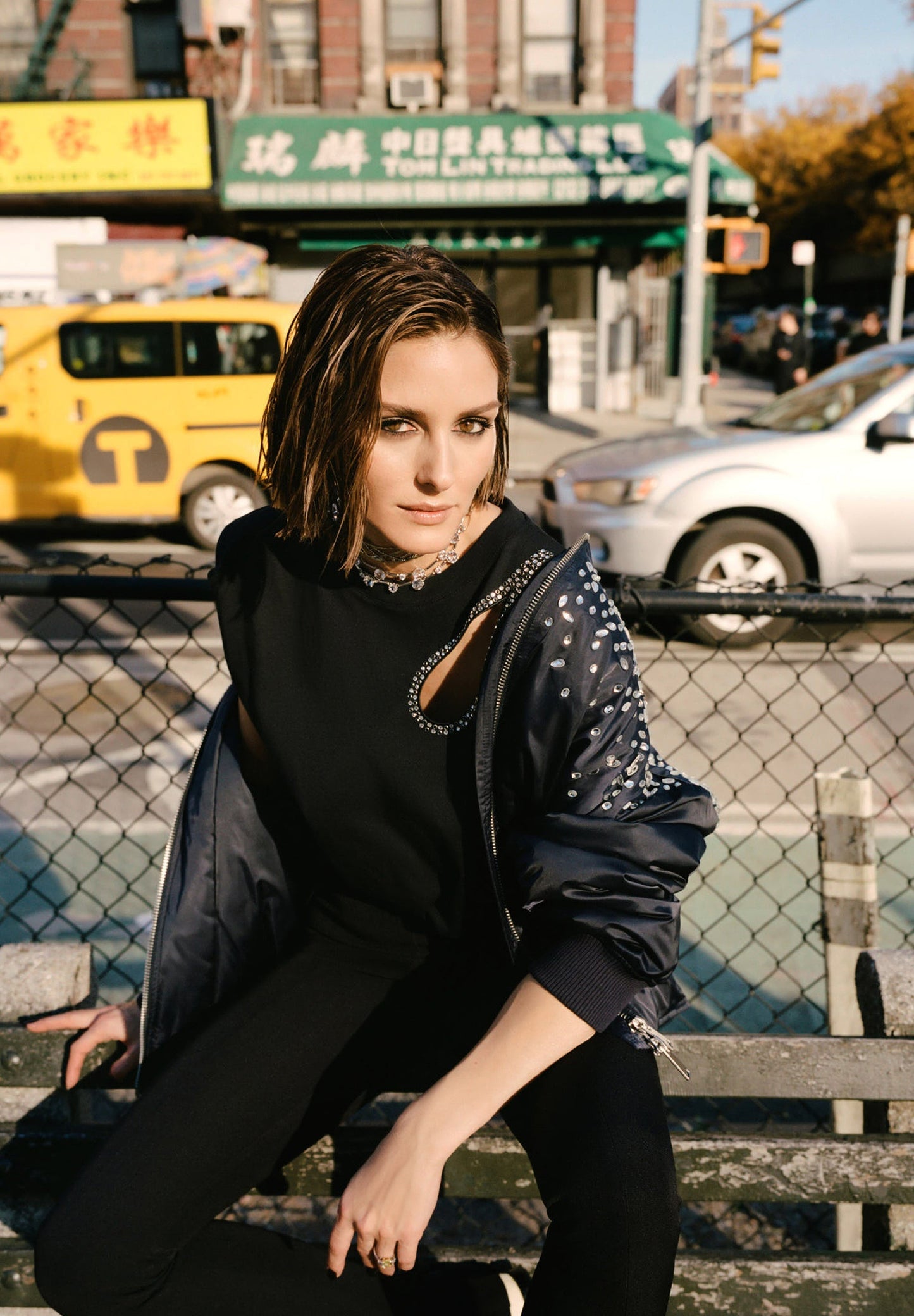 CHAQUETA BOMBER DETALLE CRISTALES