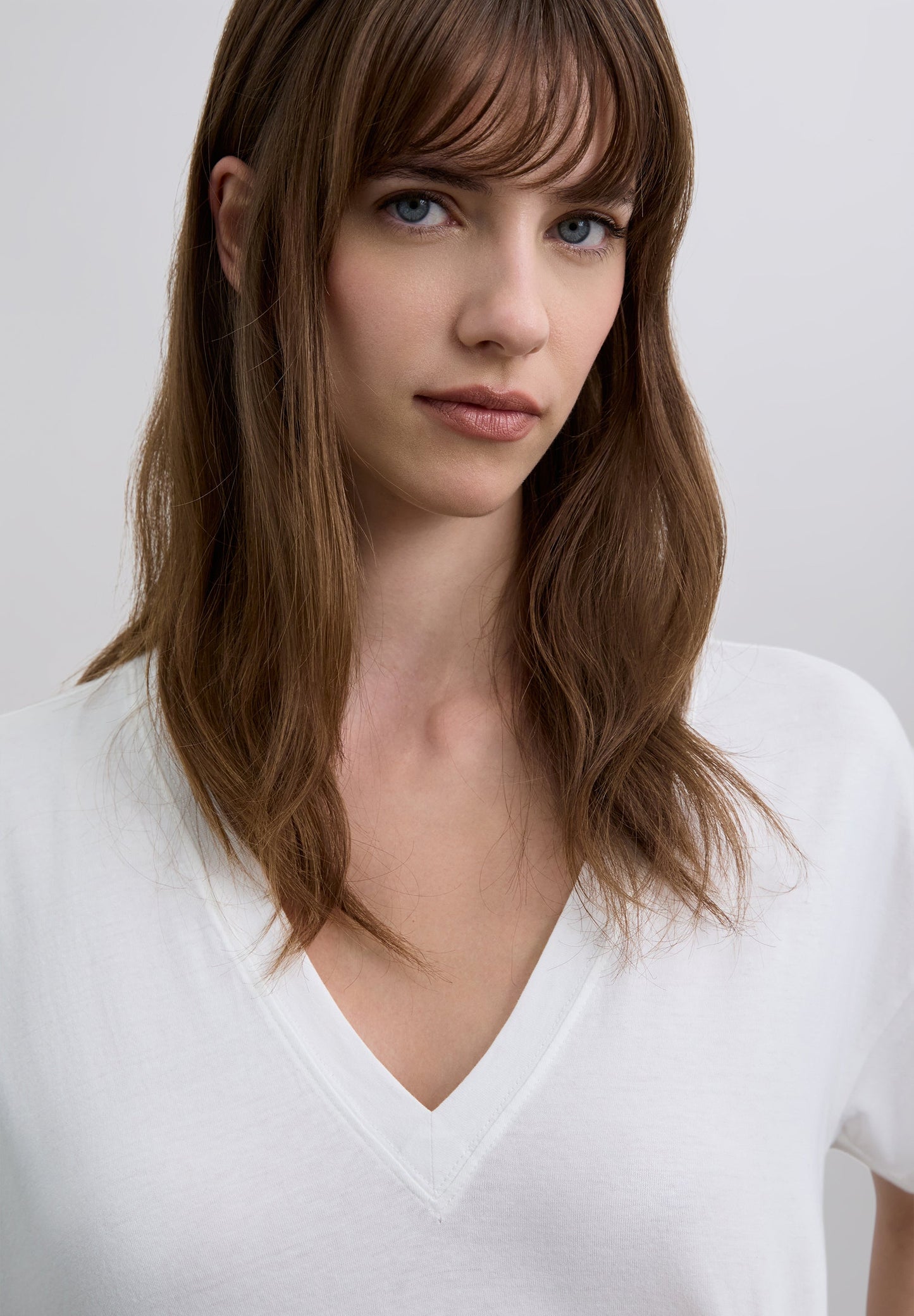 CAMISETA BÁSICA CUELLO PICO