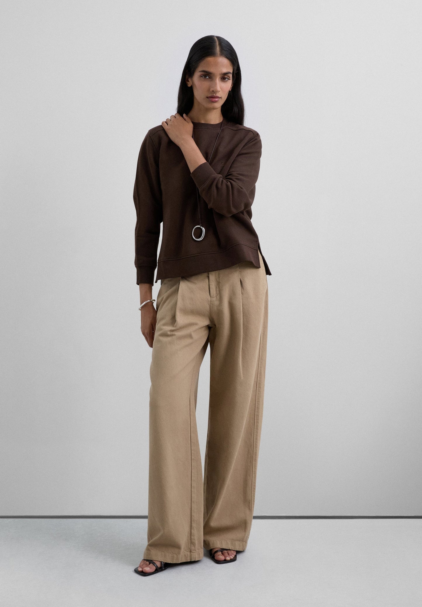 SUDADERA BÁSICA CALAVERA