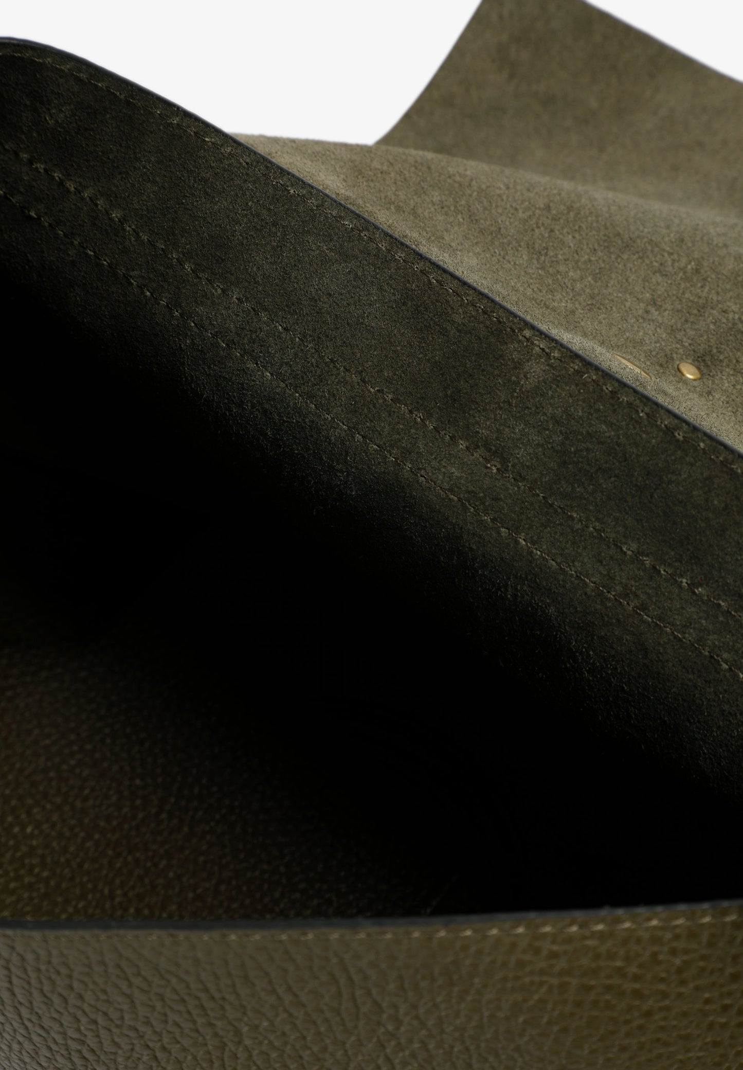 BOLSO PIEL DETALLES STUDS