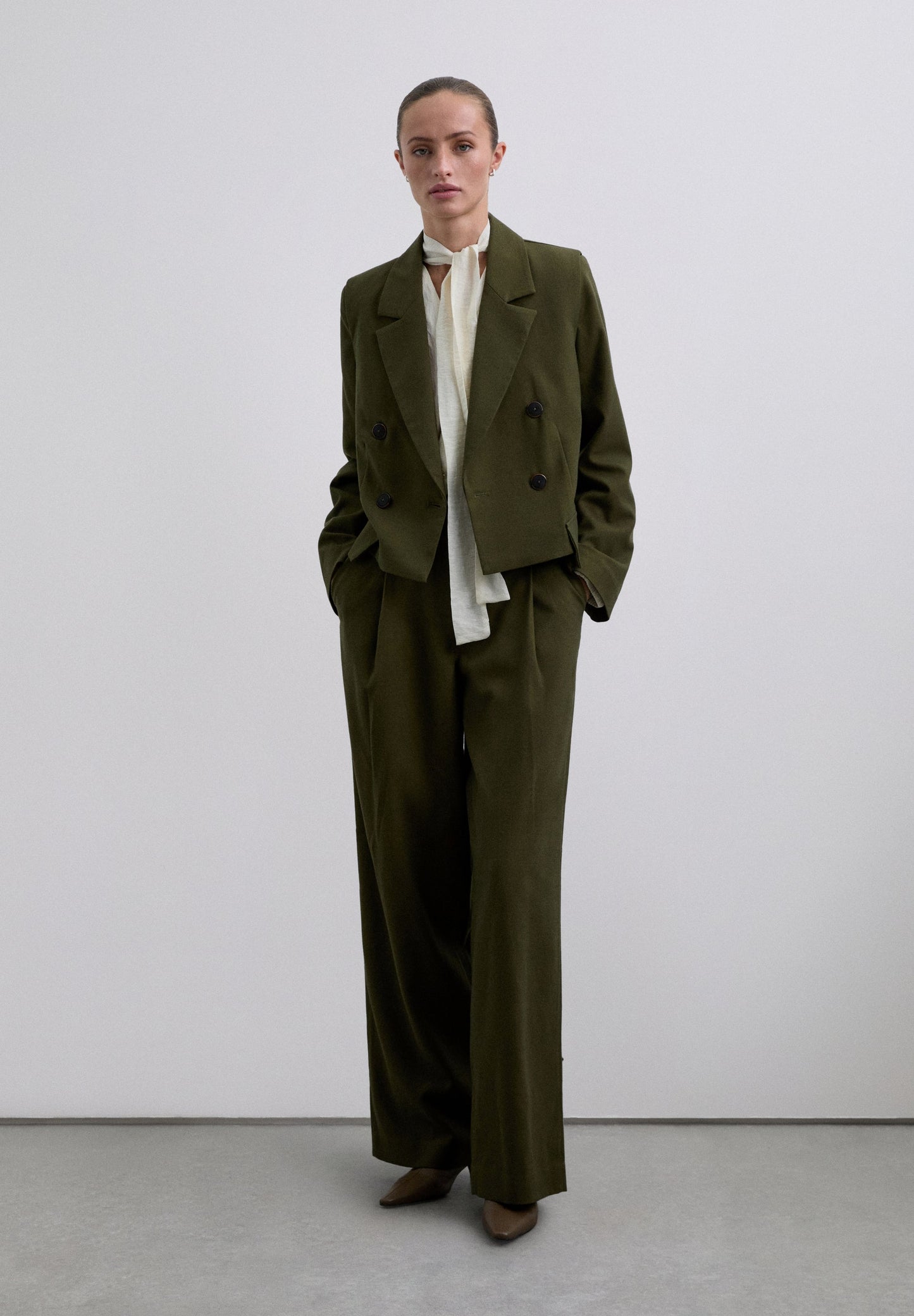 BLAZER CROPPED DESMONTABLE