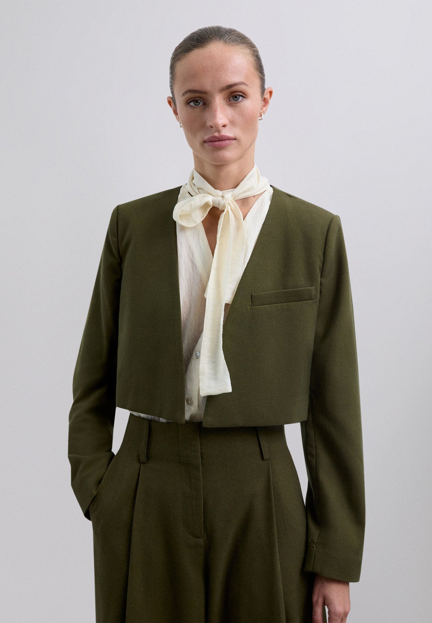 BLAZER CROPPED DESMONTABLE