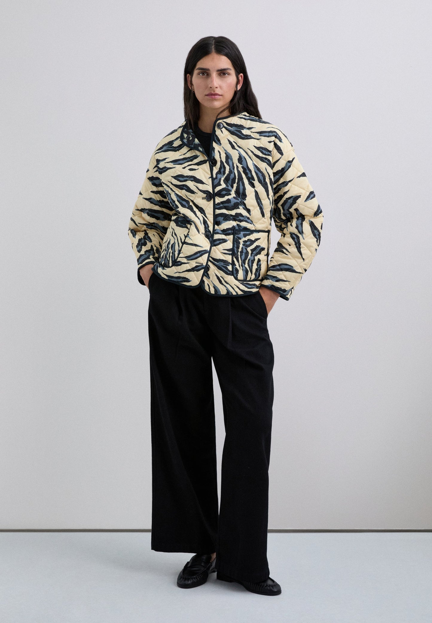 CHAQUETA REVERSIBLE ANIMAL PRINT