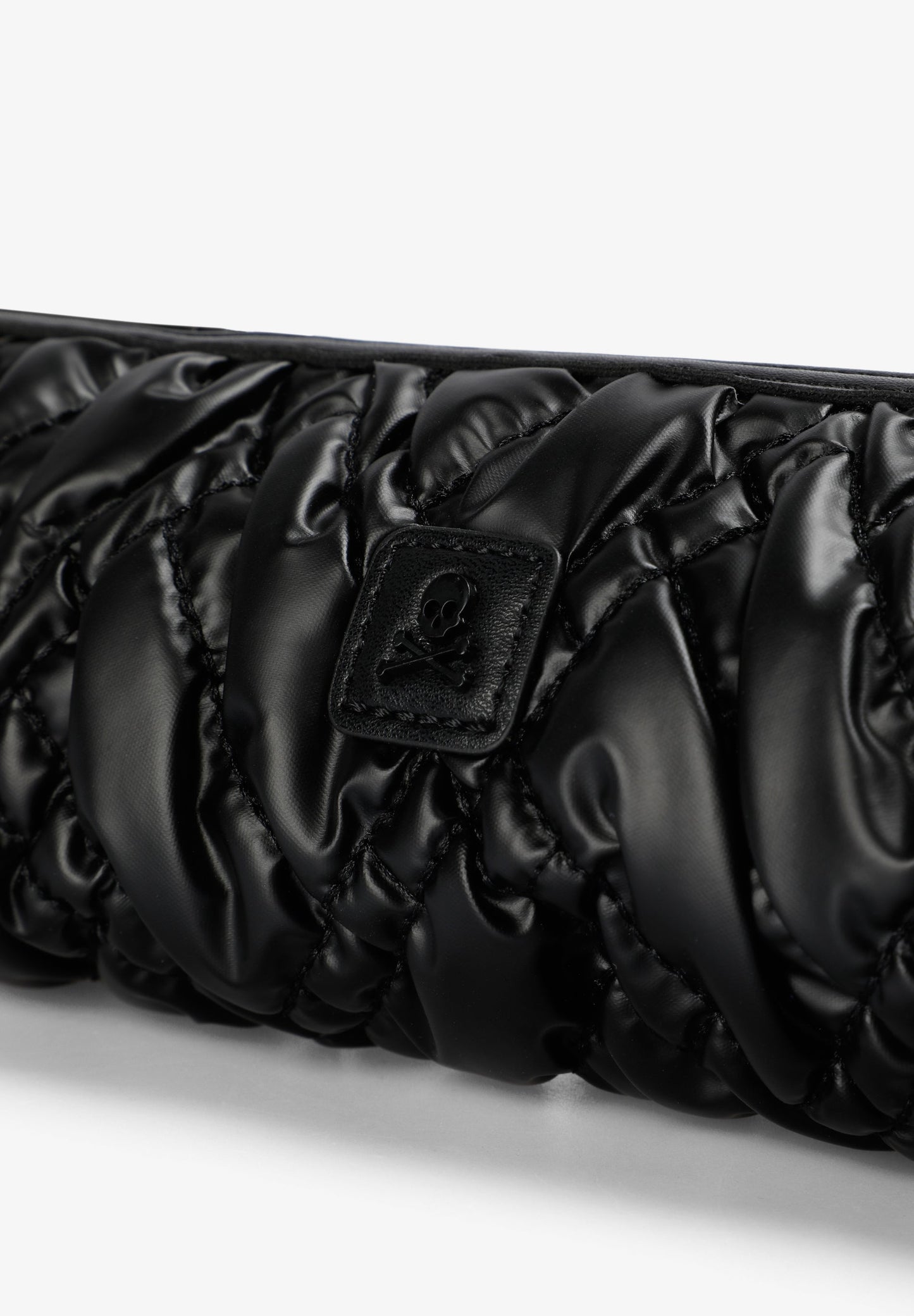 NECESER ACOLCHADO CALAVERA