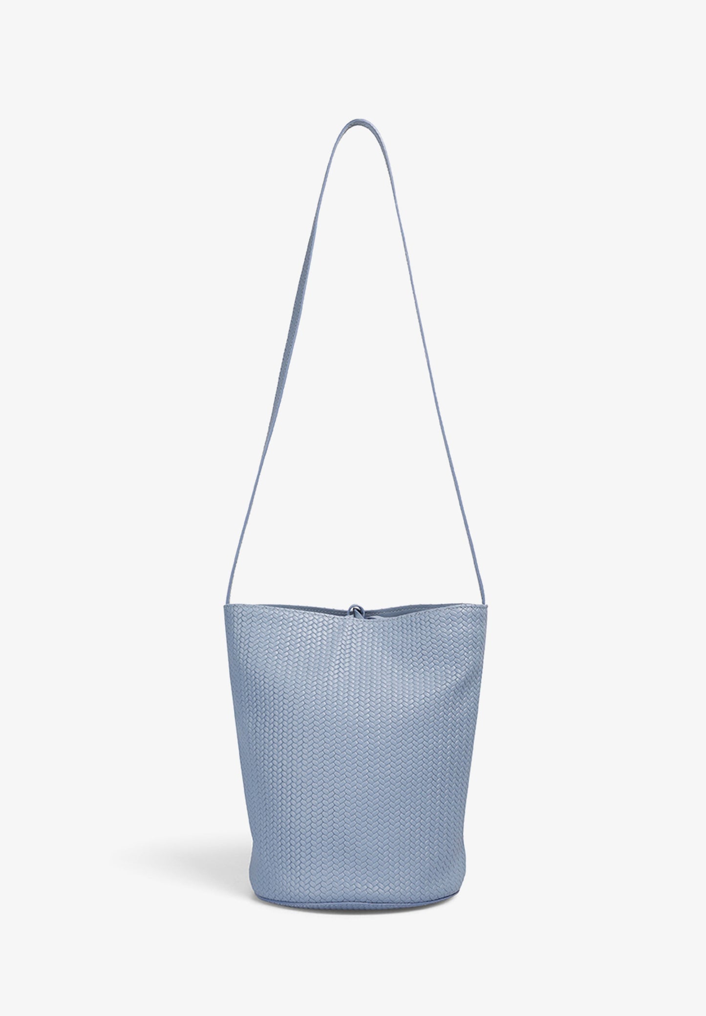 BOLSO CUBO 100% PIEL TRENZADO