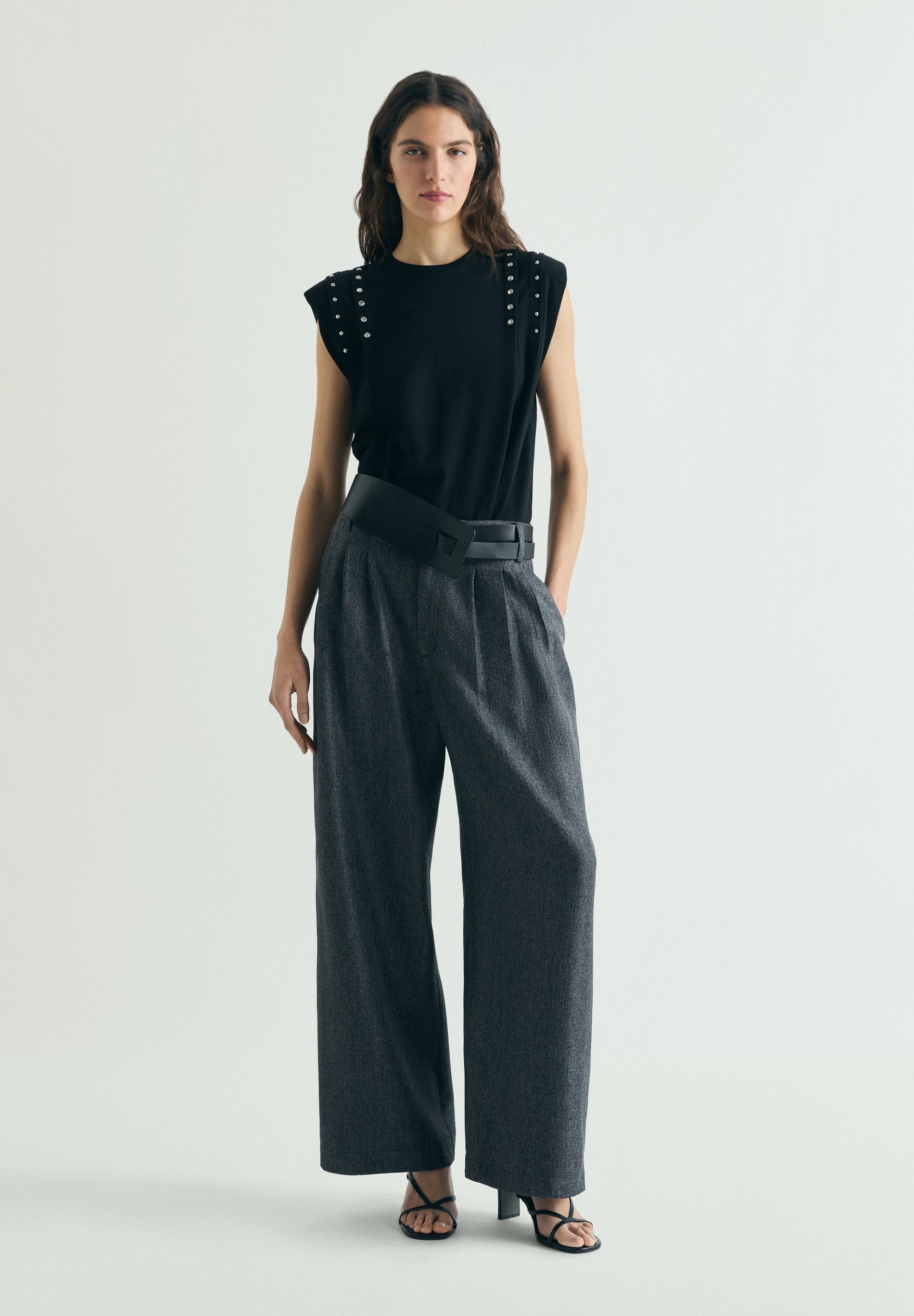 PANTALÓN PINZAS ESPIGA