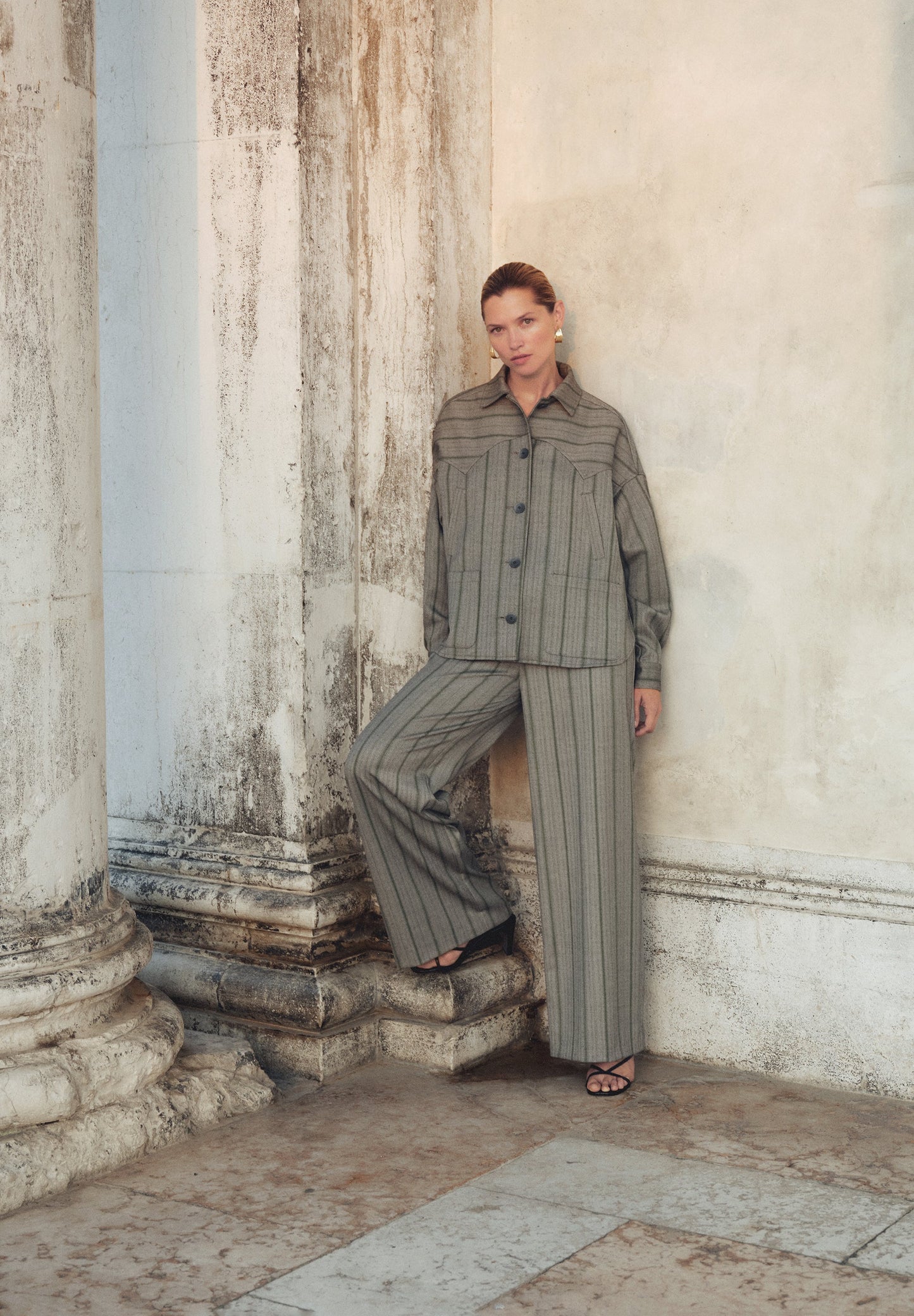 PANTALÓN WIDE LEG PINZAS