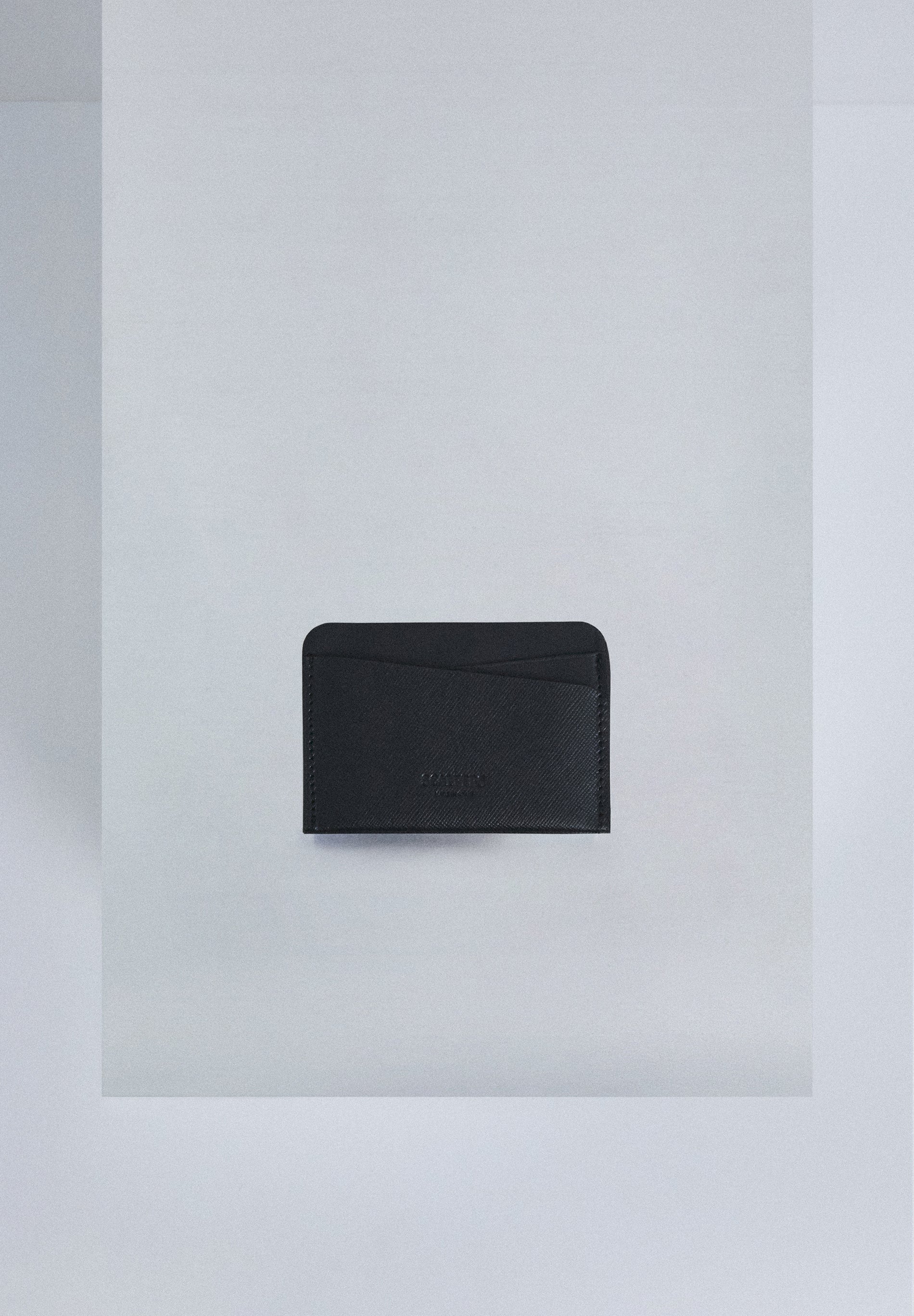 TARJETERO DE PIEL LOGO