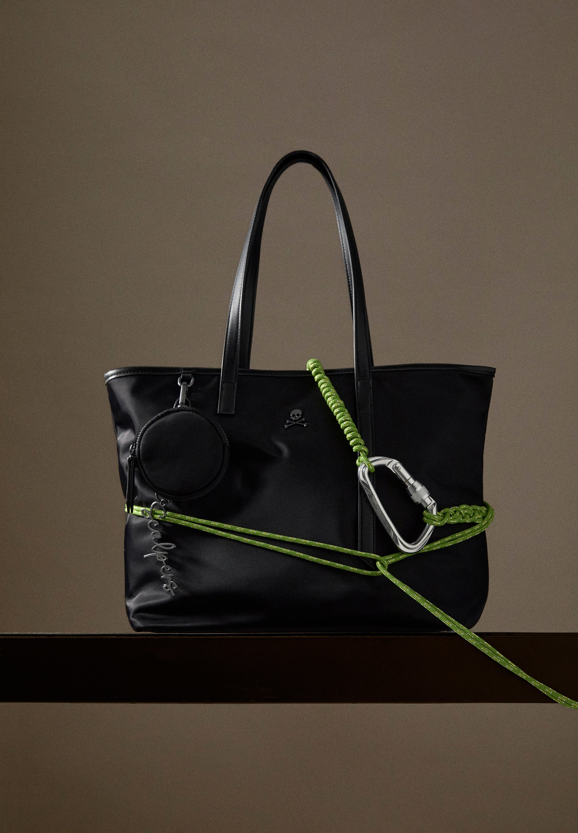 BOLSO SHOPPER CHARM LOGO