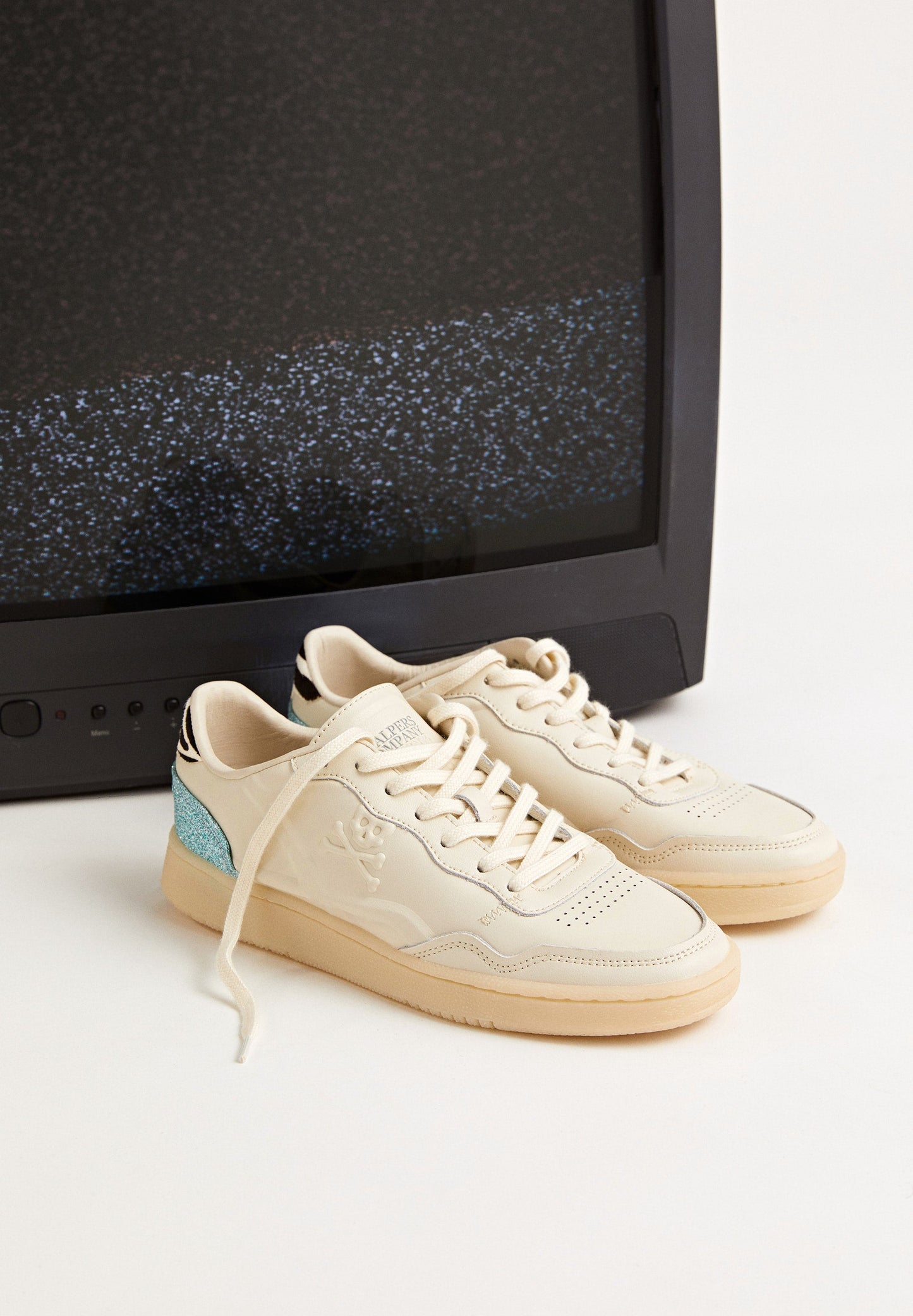 SNEAKERS DETALLE GLITTER