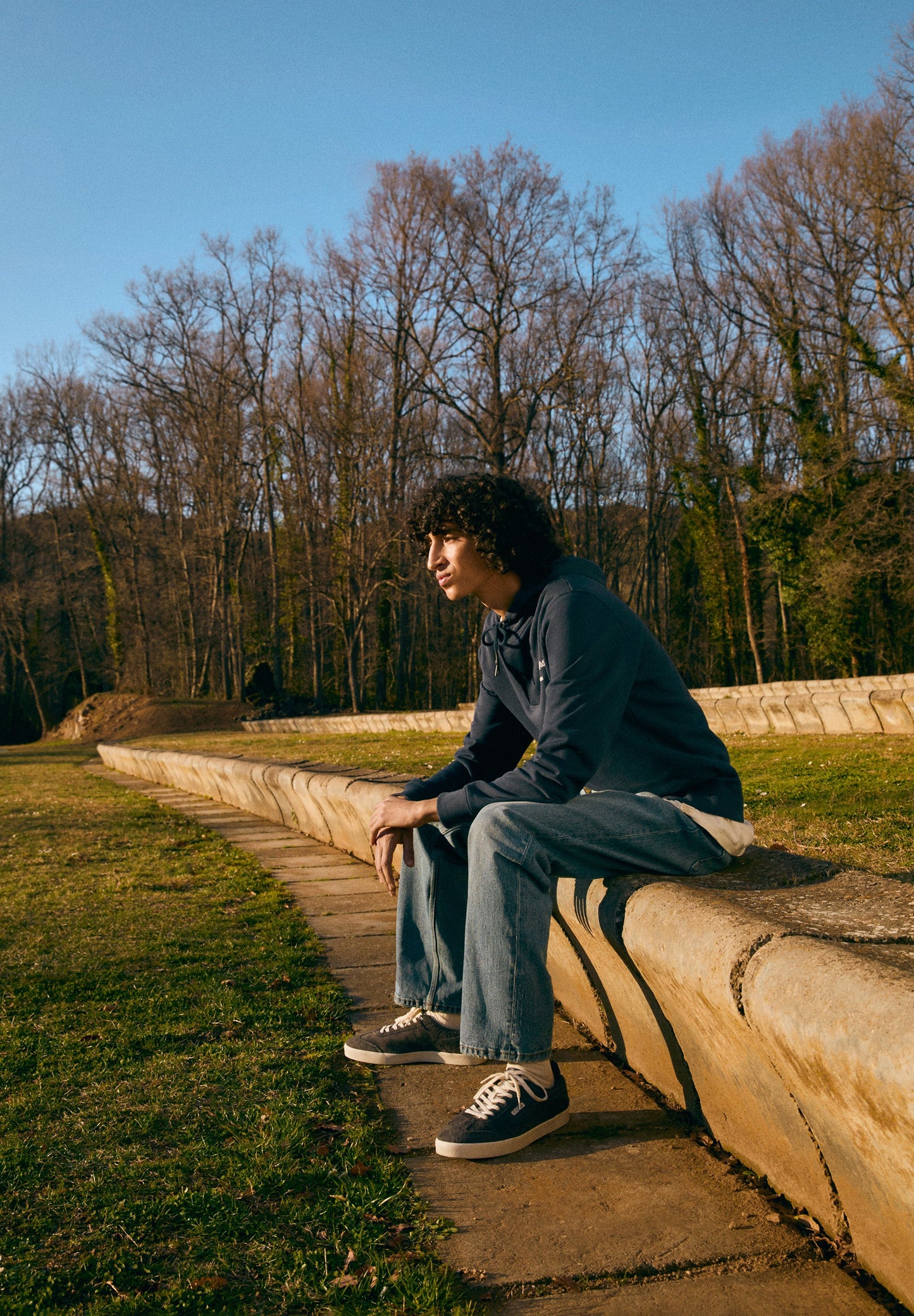 SNEAKERS BAJAS SERRAJE CEPILLADO