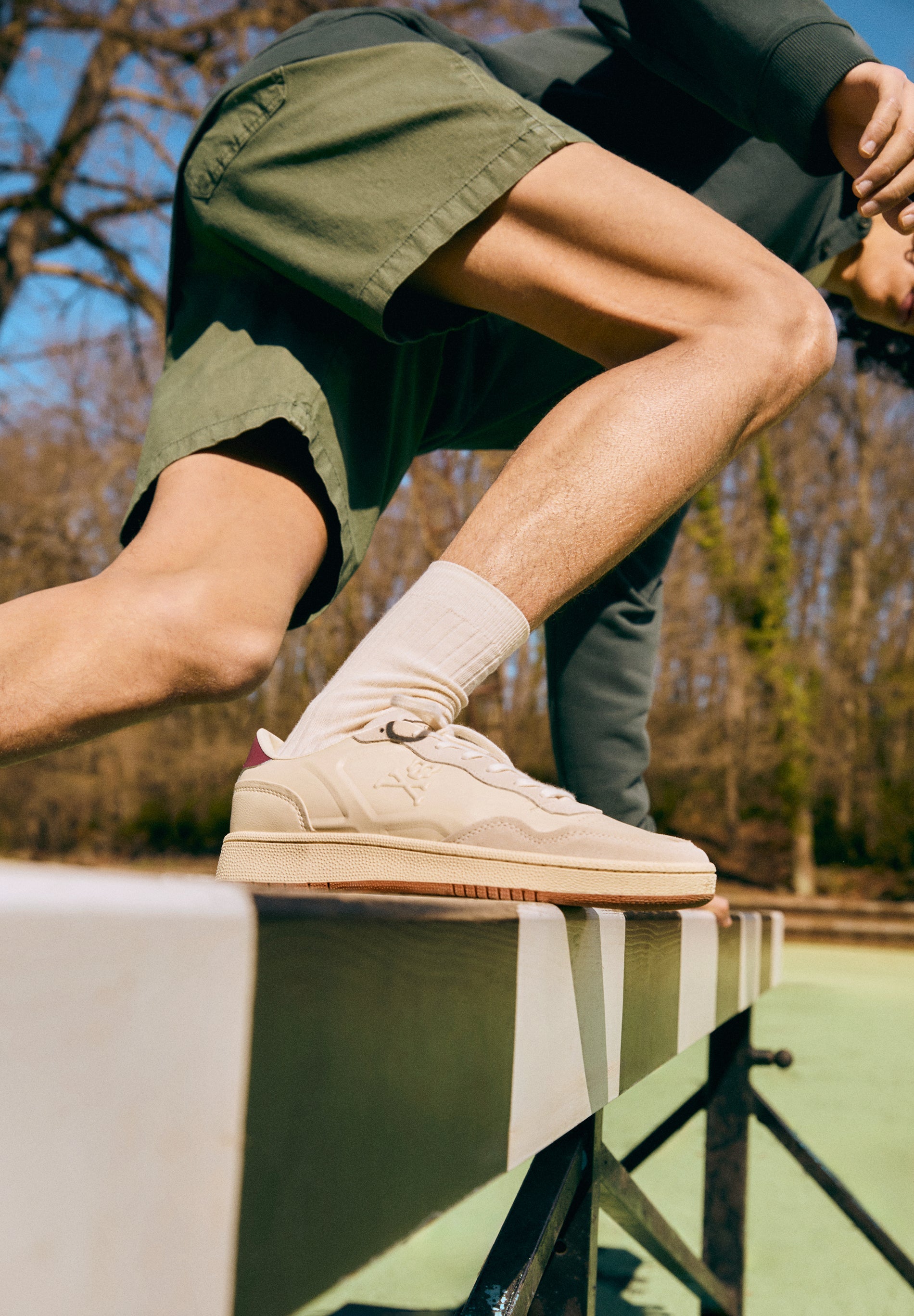 SNEAKERS NAPA DETALLE RELIEVE