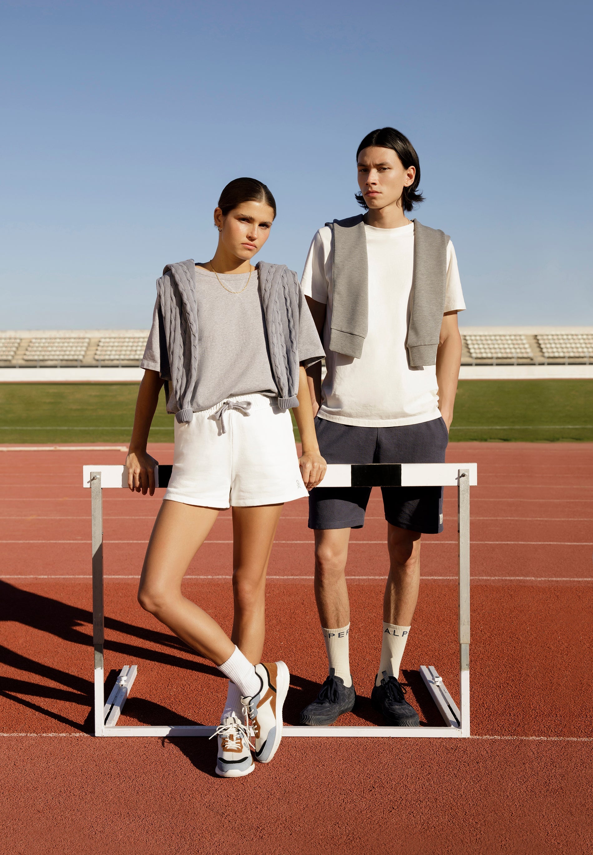 SNEAKERS SUELA ANCHA